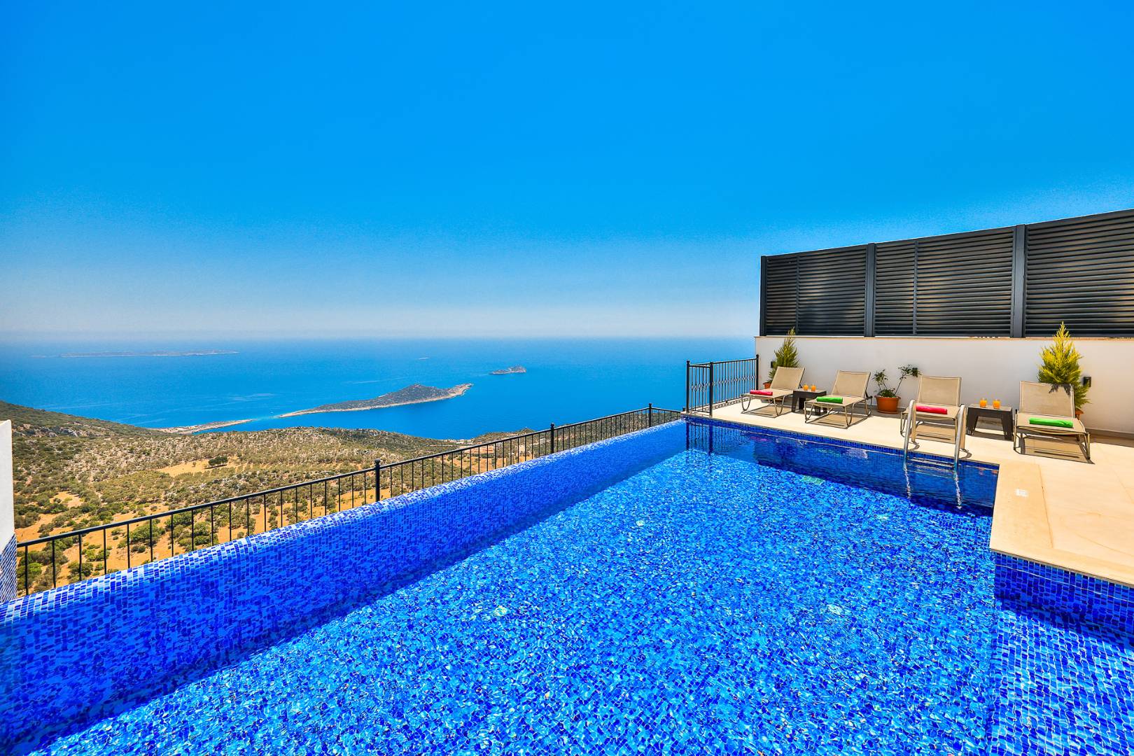 Kaş Bezirgan'da Eşsiz Deniz Manzaralı, Özel Havuzlu, Lüks Villa