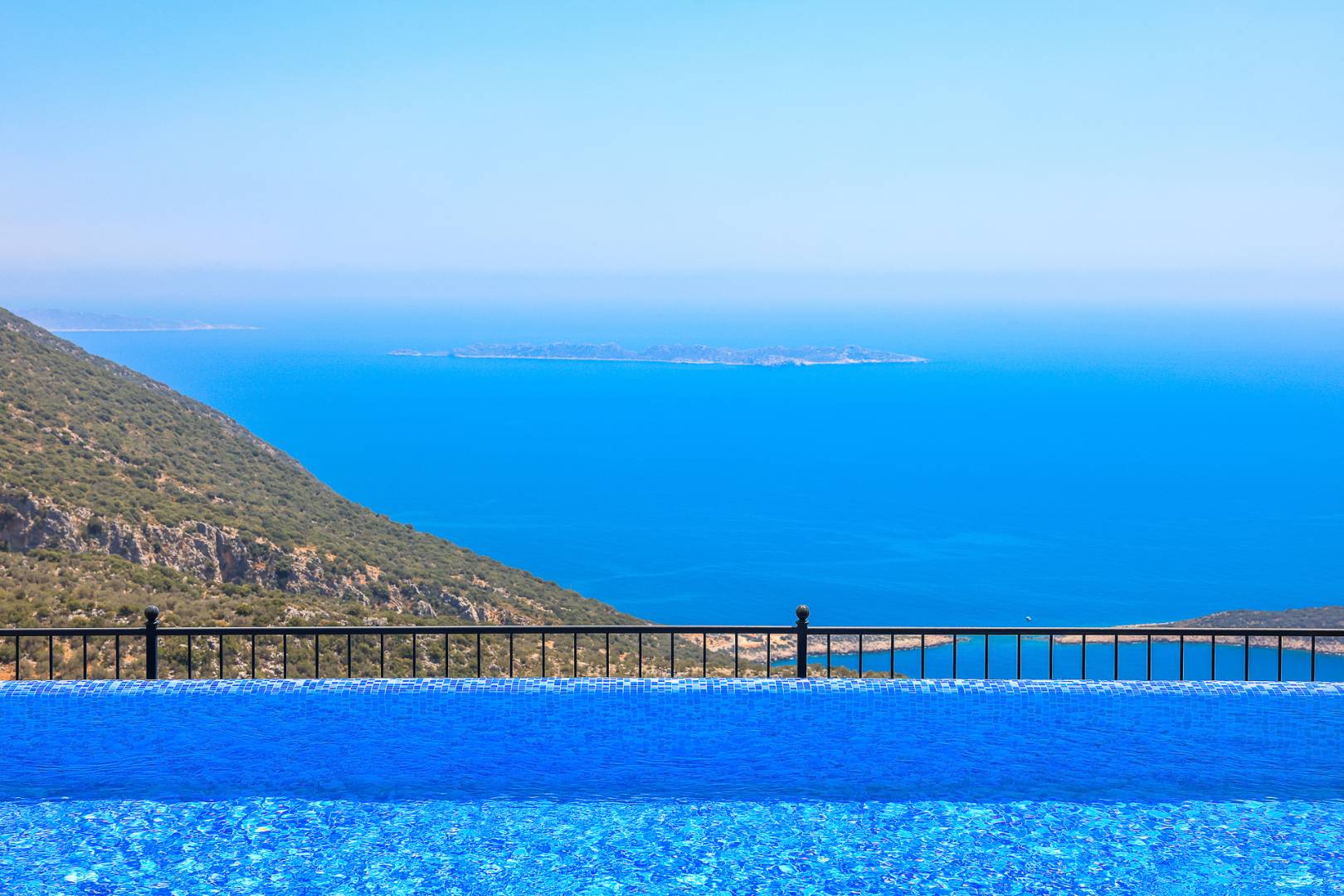 Kaş Bezirgan'da Eşsiz Deniz Manzaralı, Özel Havuzlu, Lüks Villa
