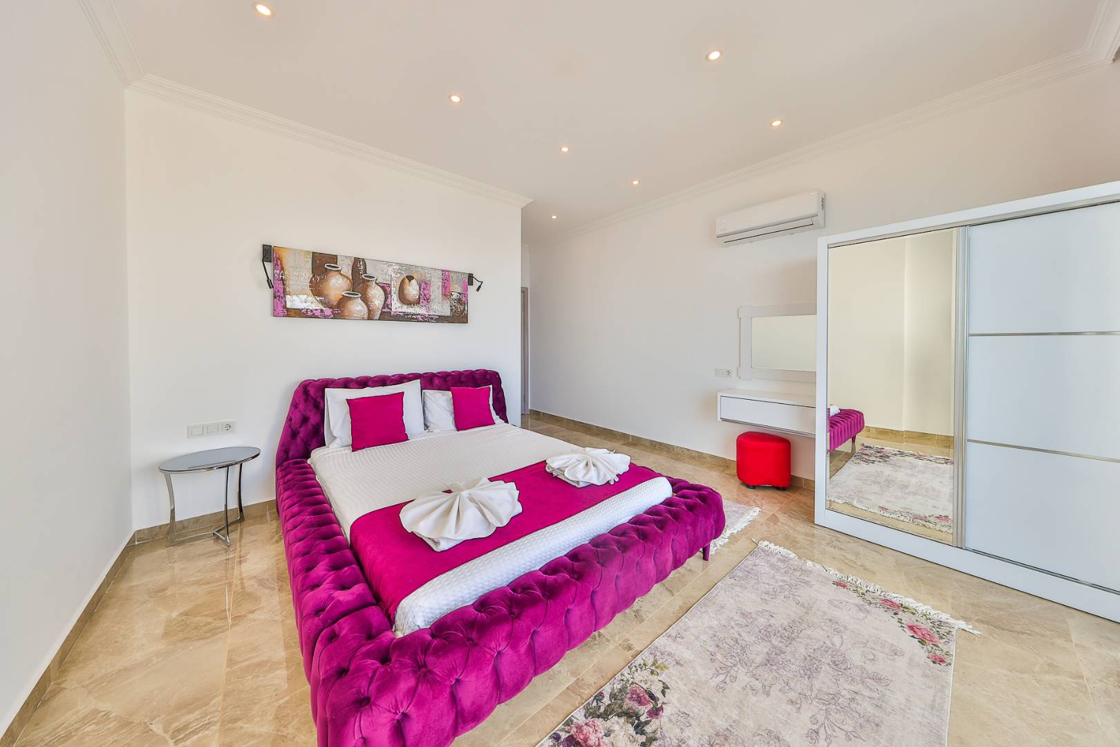 Kaş Bezirgan'da Eşsiz Deniz Manzaralı, Özel Havuzlu, Lüks Villa
