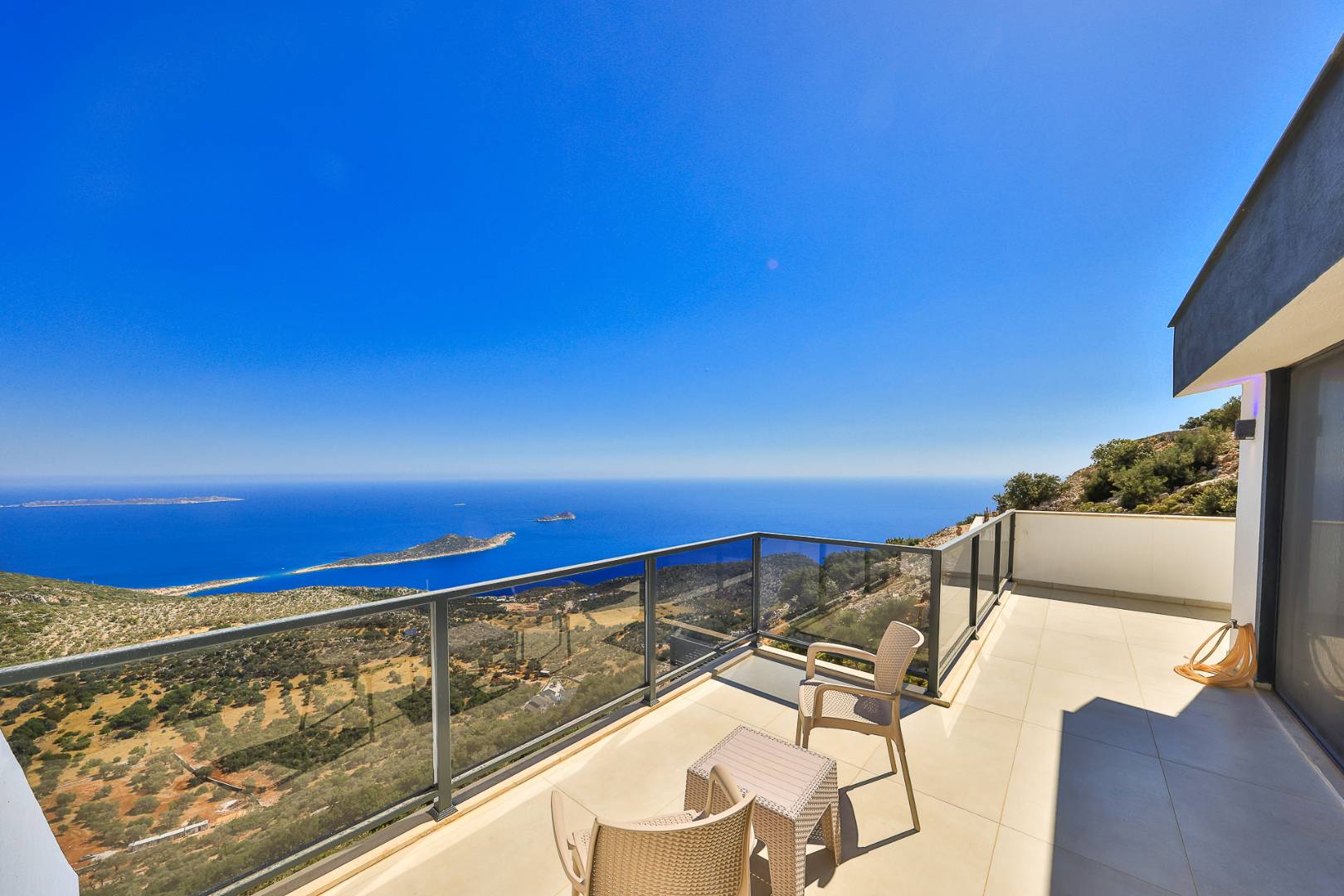 Kaş Bezirgan'da Eşsiz Deniz Manzaralı, Özel Havuzlu, Lüks Villa