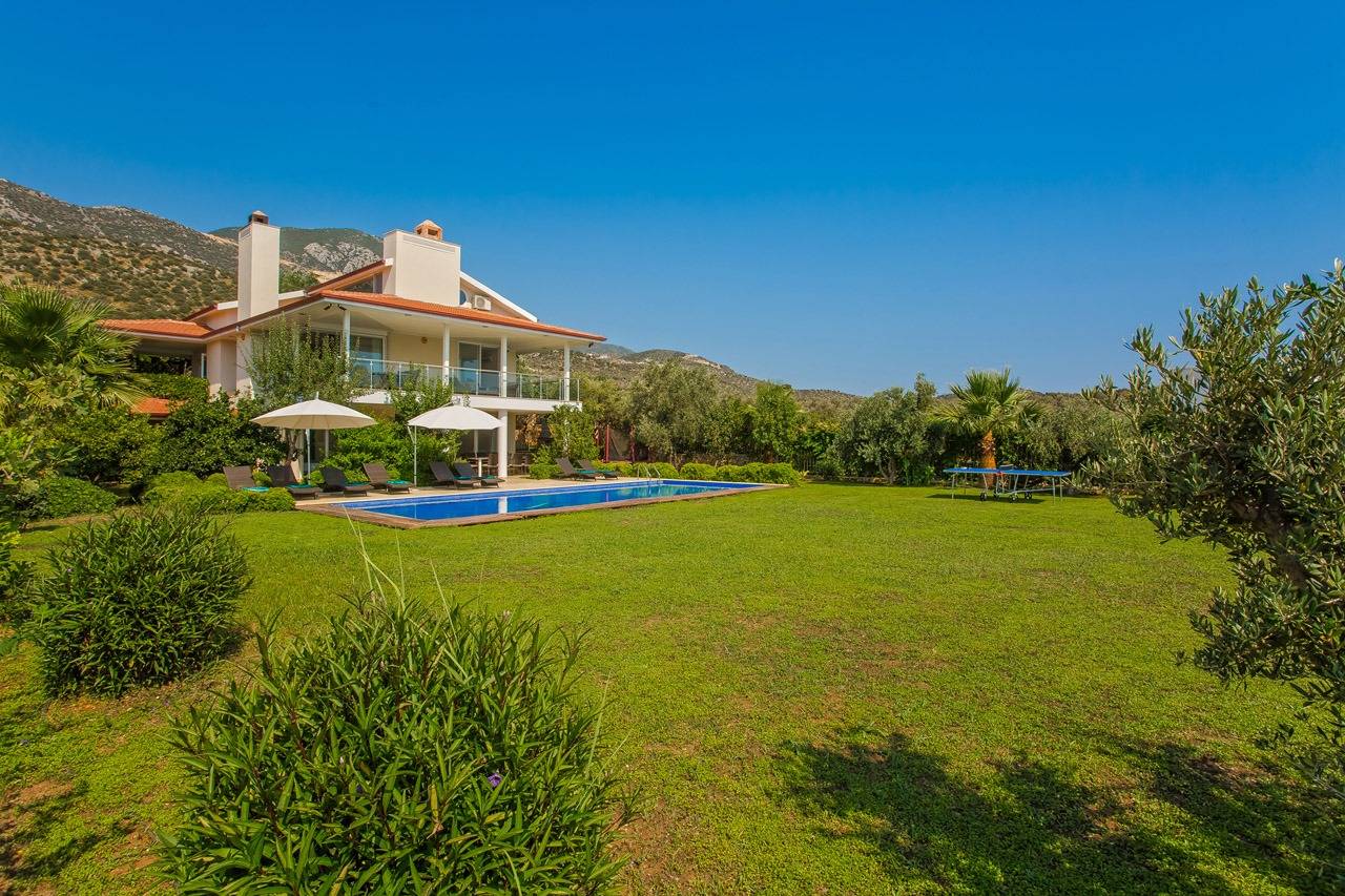 Kaş Bezirgan'da Harika Bahçeli ve Deniz Manzaralı, 11 Kişilik, Lüks Villa 46455 — 3