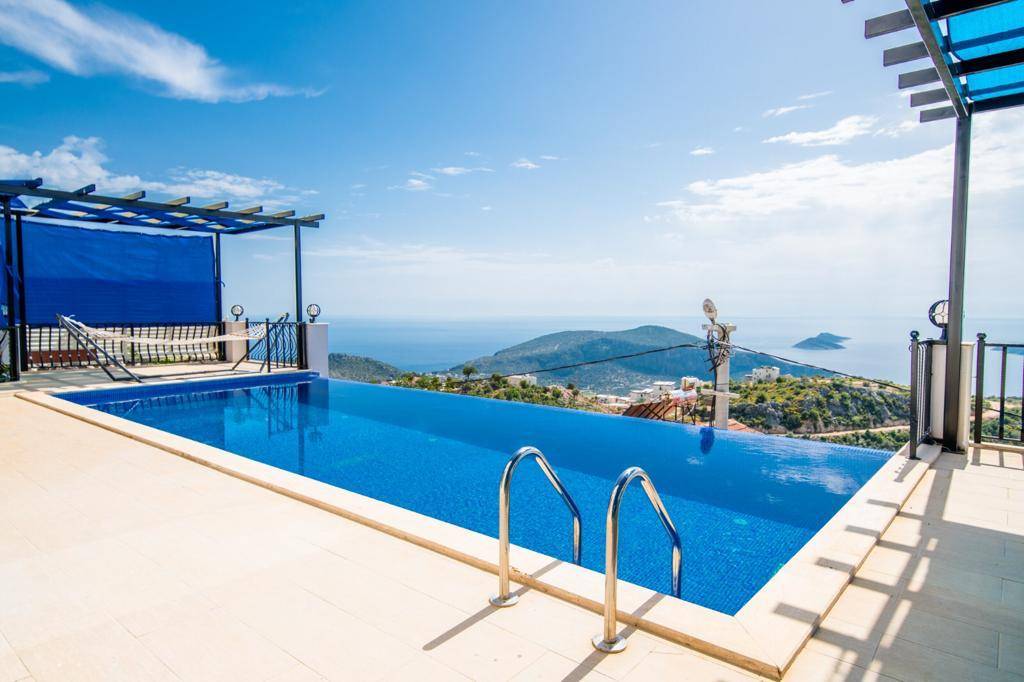 Kaş Bezirgan'da Merkeze Yakın, Özel Havuzlu, Manzaralı Villa 45916 — 3