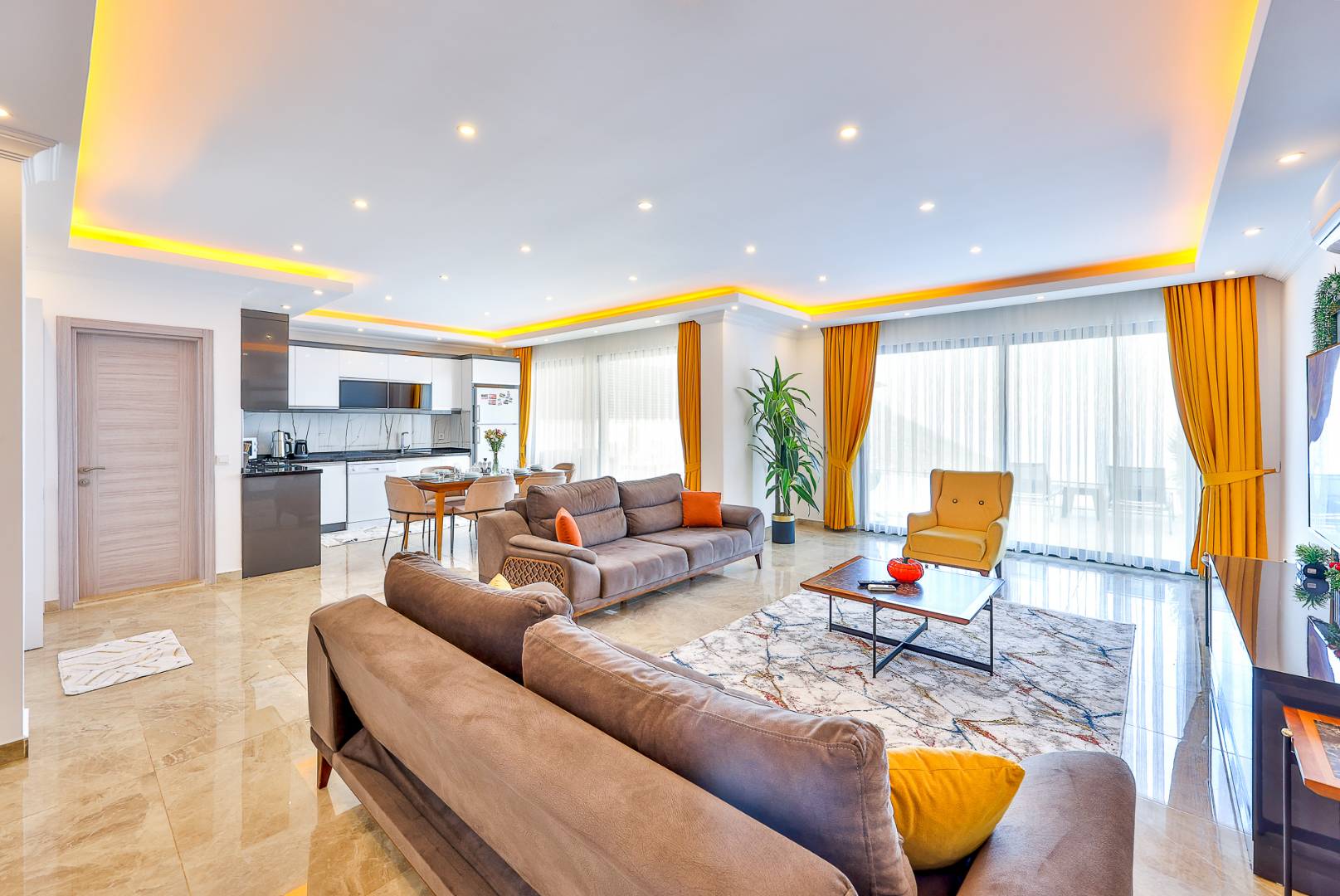 Kaş Bezirgan'da Muhteşem Manzaralı, Özel Havuzlu, 3+1 Jakuzili Villa