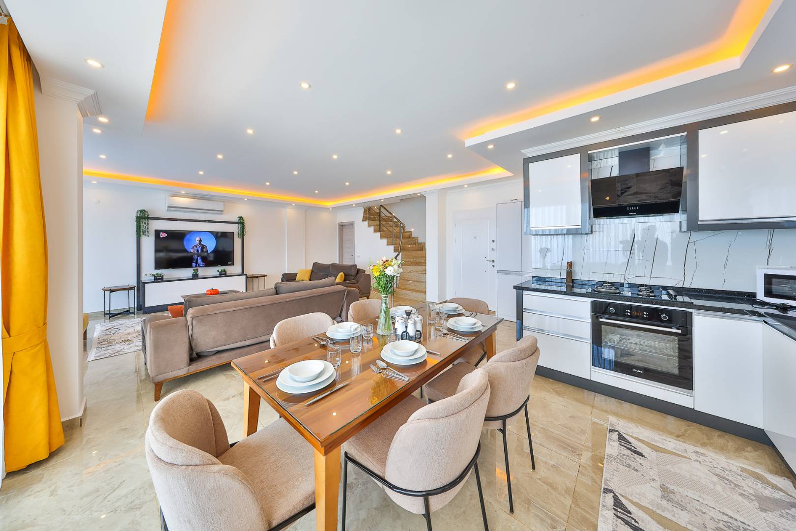 Kaş Bezirgan'da Muhteşem Manzaralı, Özel Havuzlu, 3+1 Jakuzili Villa