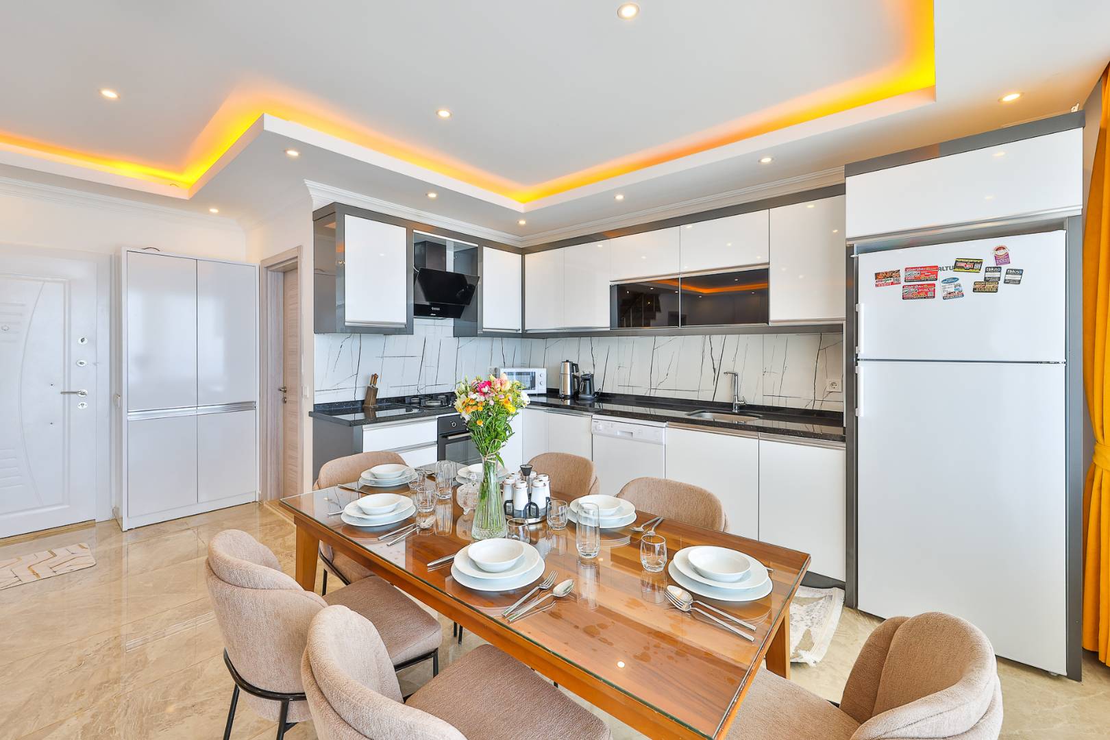 Kaş Bezirgan'da Muhteşem Manzaralı, Özel Havuzlu, 3+1 Jakuzili Villa