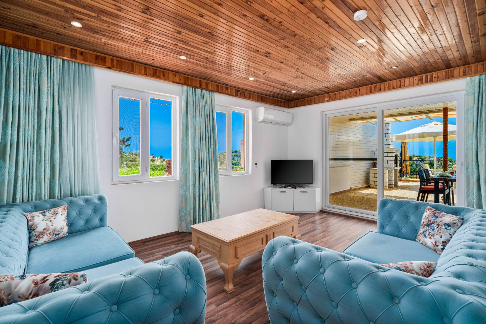 Kaş Bezirgan'da Sakin Konumda, Özel Havuzlu, 4 Kişilik Villa