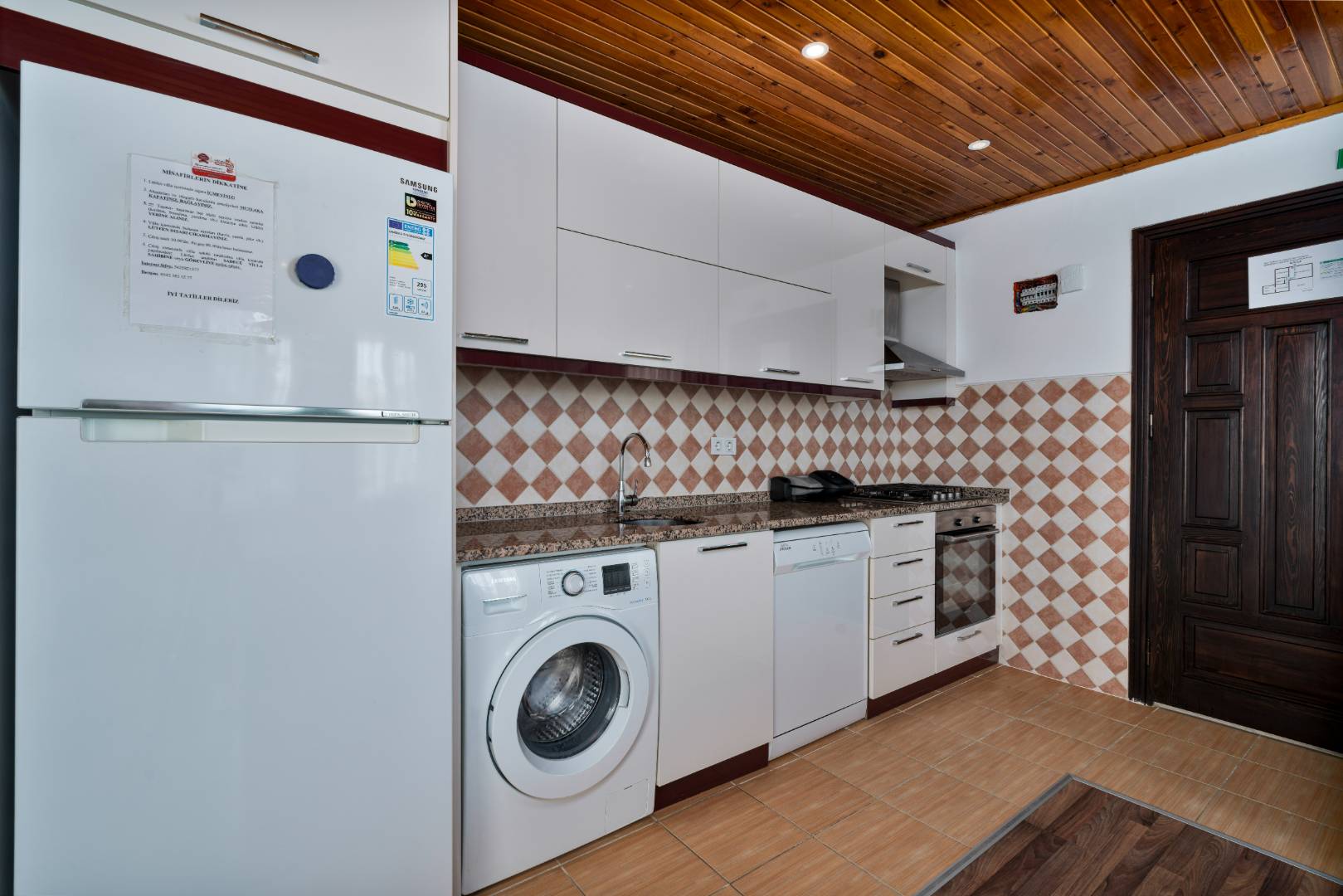 Kaş Bezirgan'da Sakin Konumda, Özel Havuzlu, 4 Kişilik Villa
