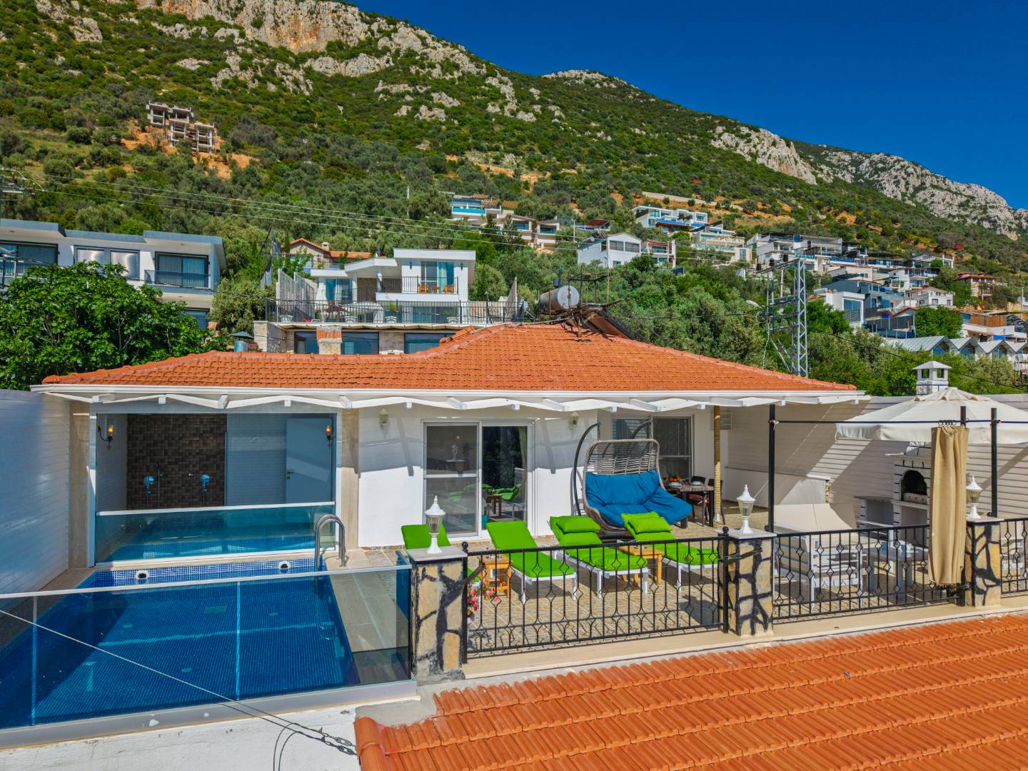 Kaş Bezirgan'da Sakin Konumda, Özel Havuzlu, 4 Kişilik Villa