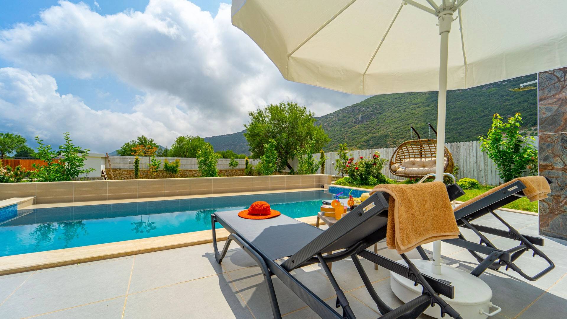 Kaş Bezirgan'da Sakin Konumda, Özel Havuzlu, 4 Kişilik Villa