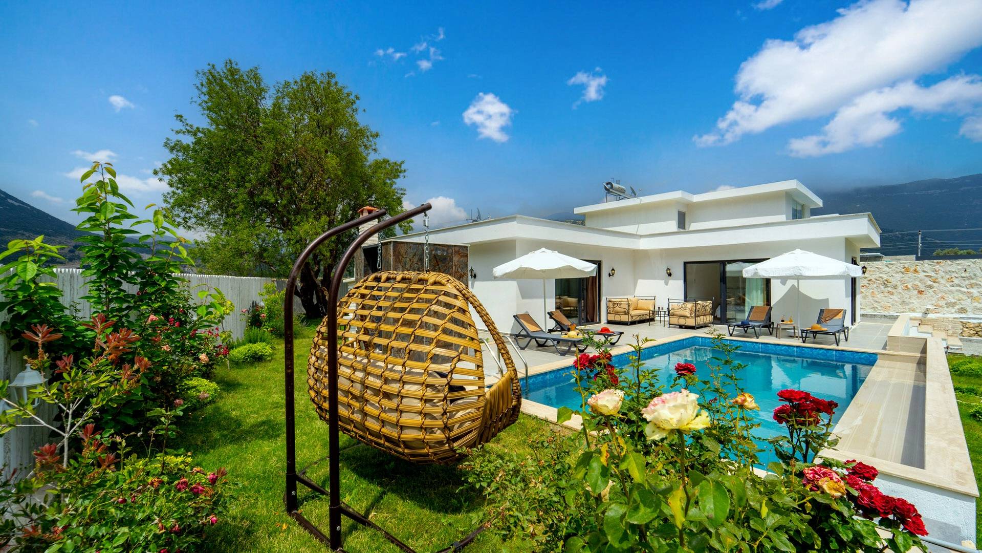Kaş Bezirgan'da Sakin Konumda, Özel Havuzlu, 4 Kişilik Villa
