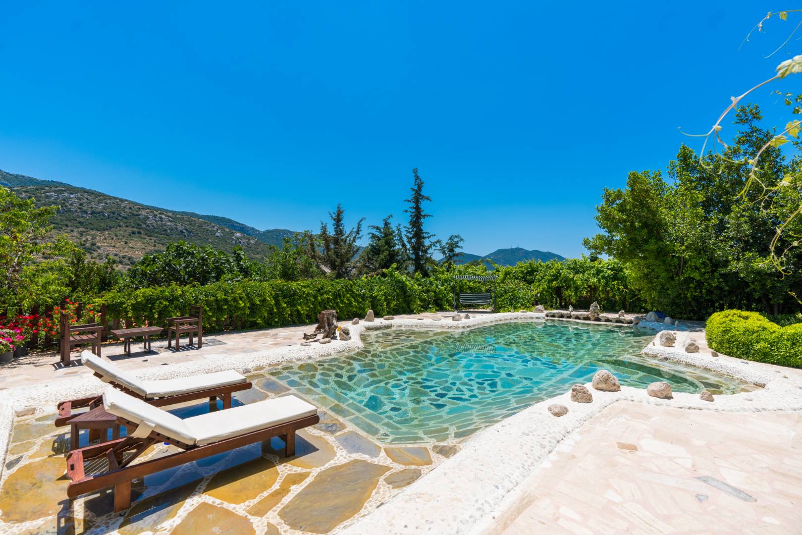 Kaş Bezirgan'da Saunalı, Özel Havuzlu, Tuz ve Buhar Odalı, Bahçeli Villa