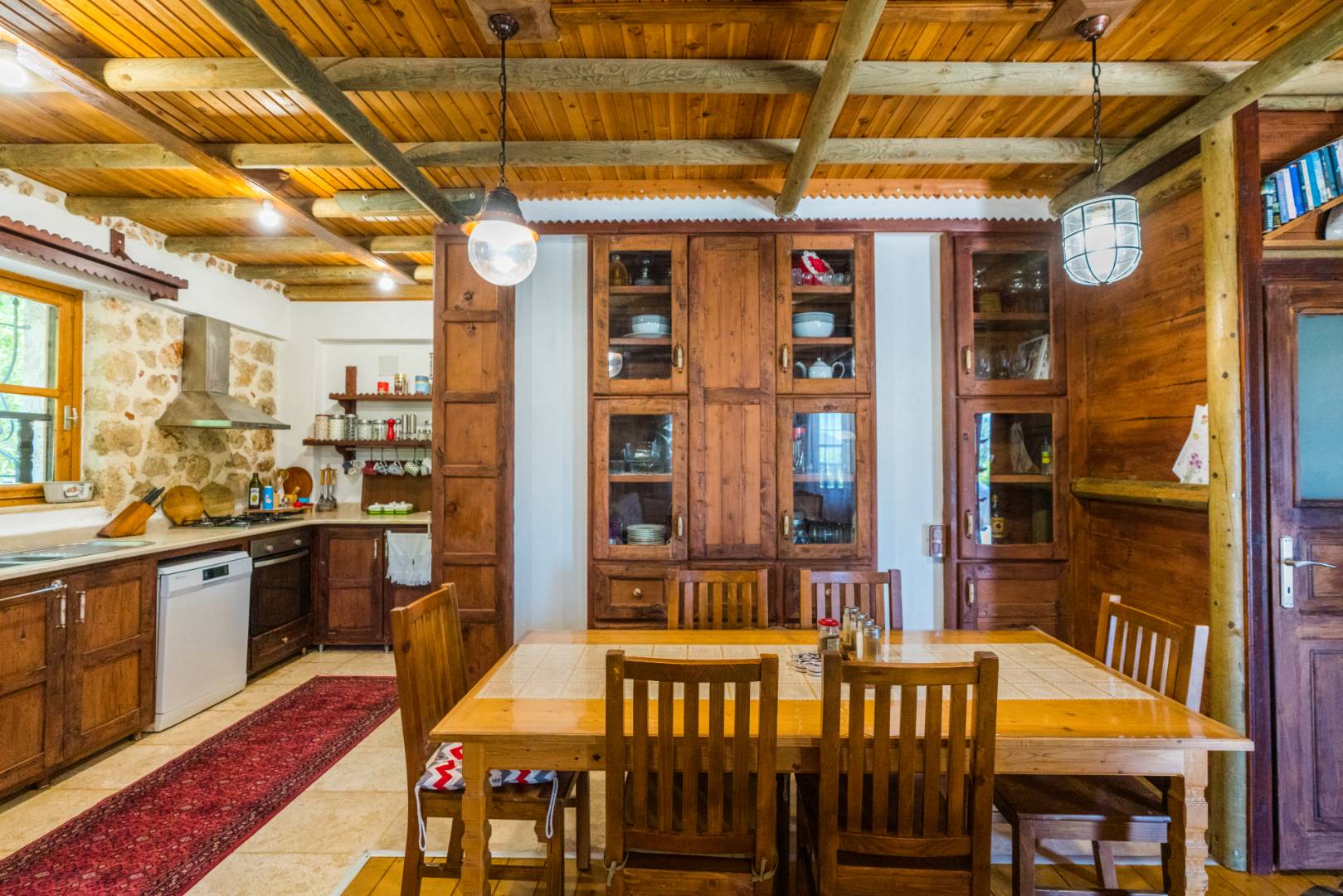 Kaş Bezirgan'da Saunalı, Özel Havuzlu, Tuz ve Buhar Odalı, Bahçeli Villa