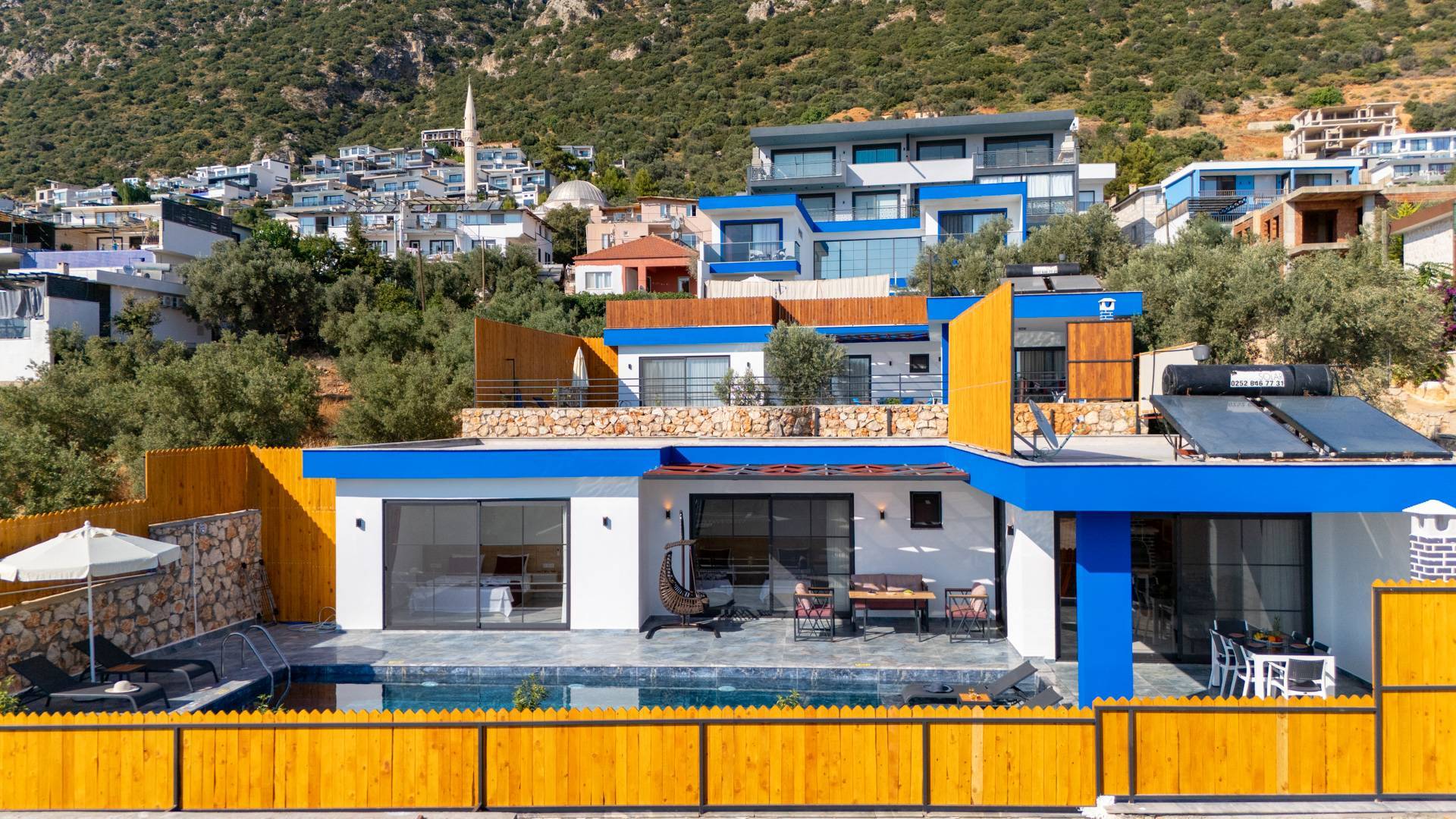 Kaş Bezirgan'de Enfes Doğa Manzaralı, Özel Havuzlu, Kiralık Villa