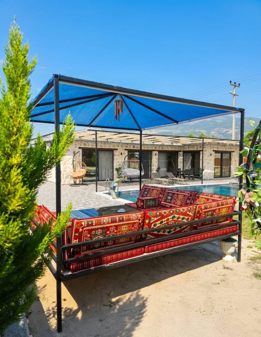 Kaş Çavdır'da Balayı Çiftlerine Uygun, Özel Havuzlu, Kiralık Villa