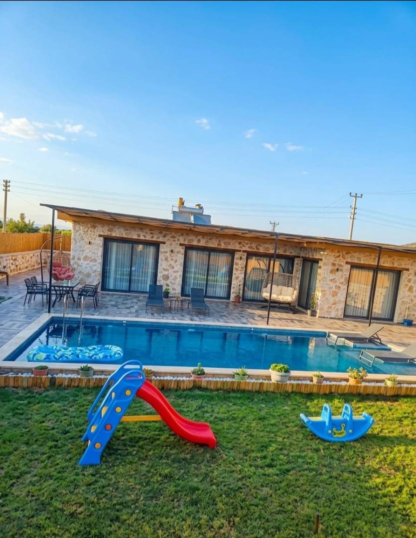 Kaş Çavdır'da Balayı Çiftlerine Uygun, Özel Havuzlu, Kiralık Villa
