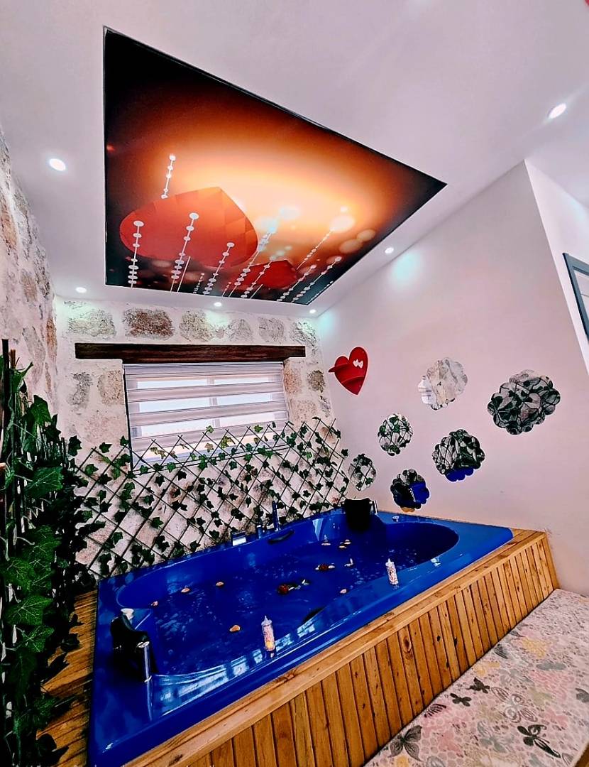 Kaş Çavdır'da Balayı Çiftlerine Uygun, Özel Havuzlu, Kiralık Villa