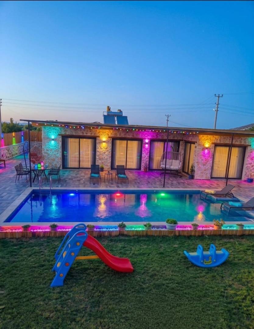 Kaş Çavdır'da Balayı Çiftlerine Uygun, Özel Havuzlu, Kiralık Villa