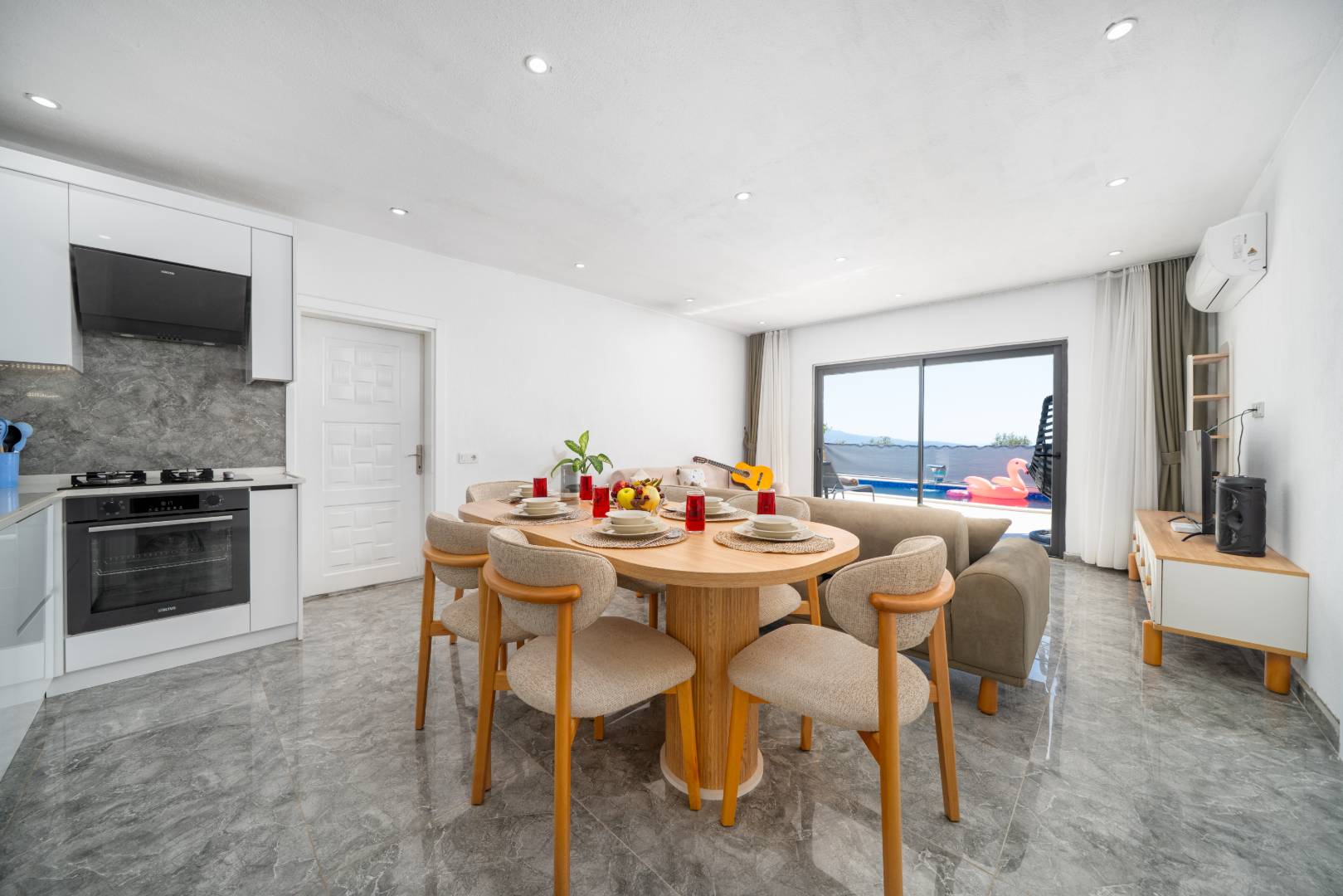 Kaş Çavdır'da Çekirdek Ailelere Uygun, Özel Havuzlu, 4 Kişilik Villa