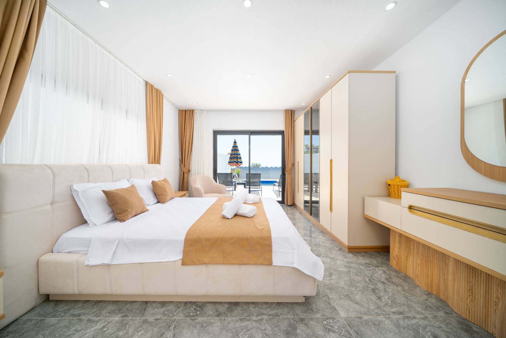 Kaş Çavdır'da Çekirdek Ailelere Uygun, Özel Havuzlu, 4 Kişilik Villa