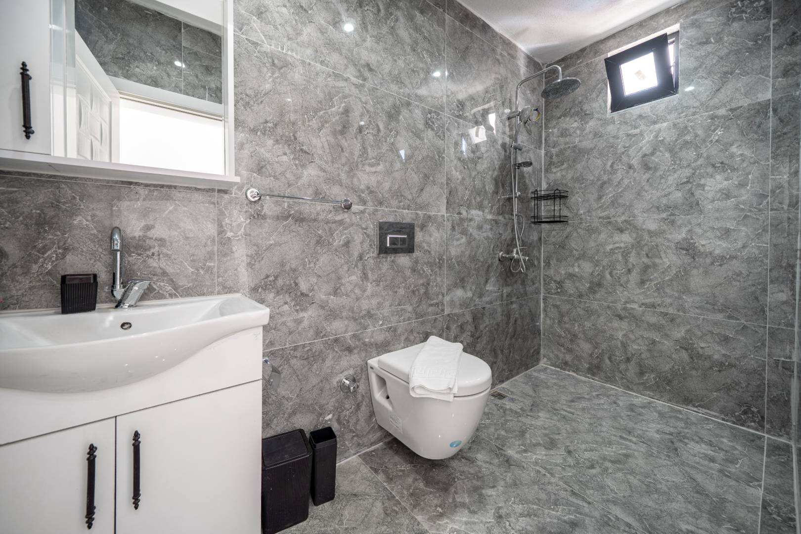 Kaş Çavdır'da Çekirdek Ailelere Uygun, Özel Havuzlu, 4 Kişilik Villa