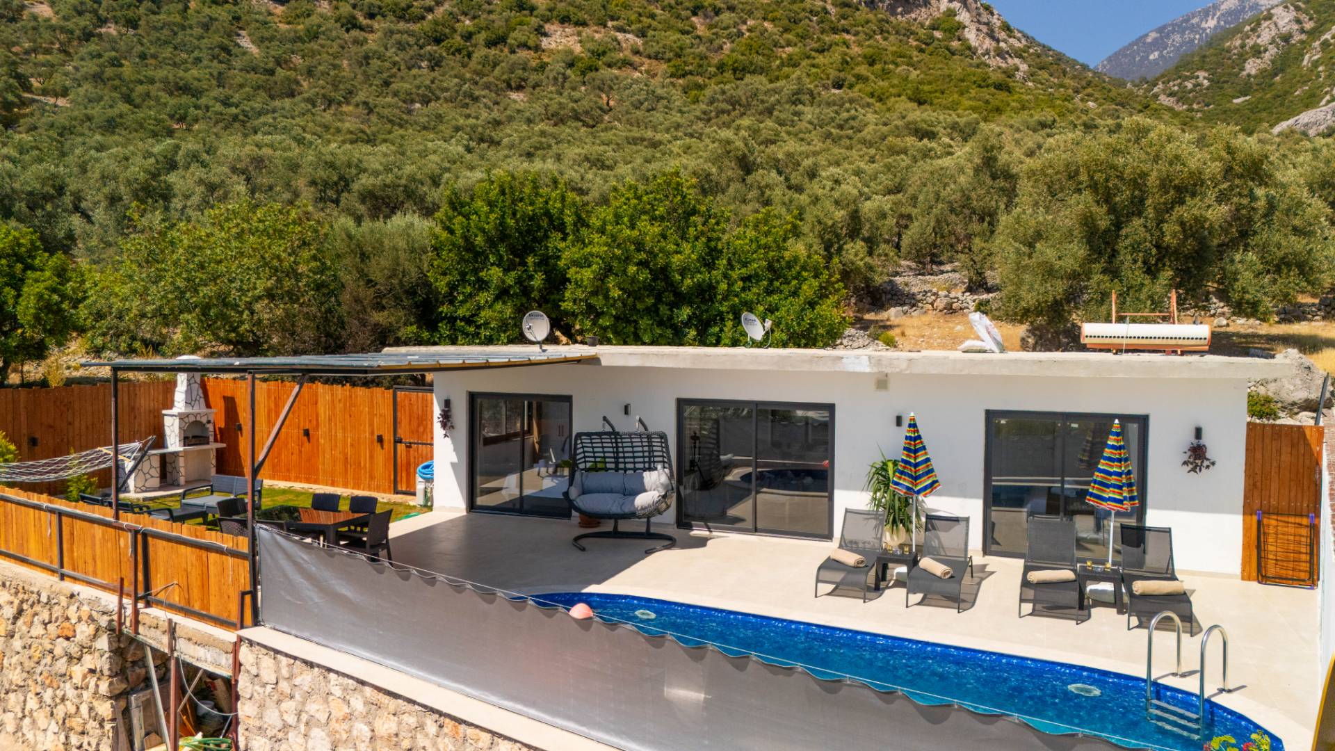 Kaş Çavdır'da Çekirdek Ailelere Uygun, Özel Havuzlu, 4 Kişilik Villa