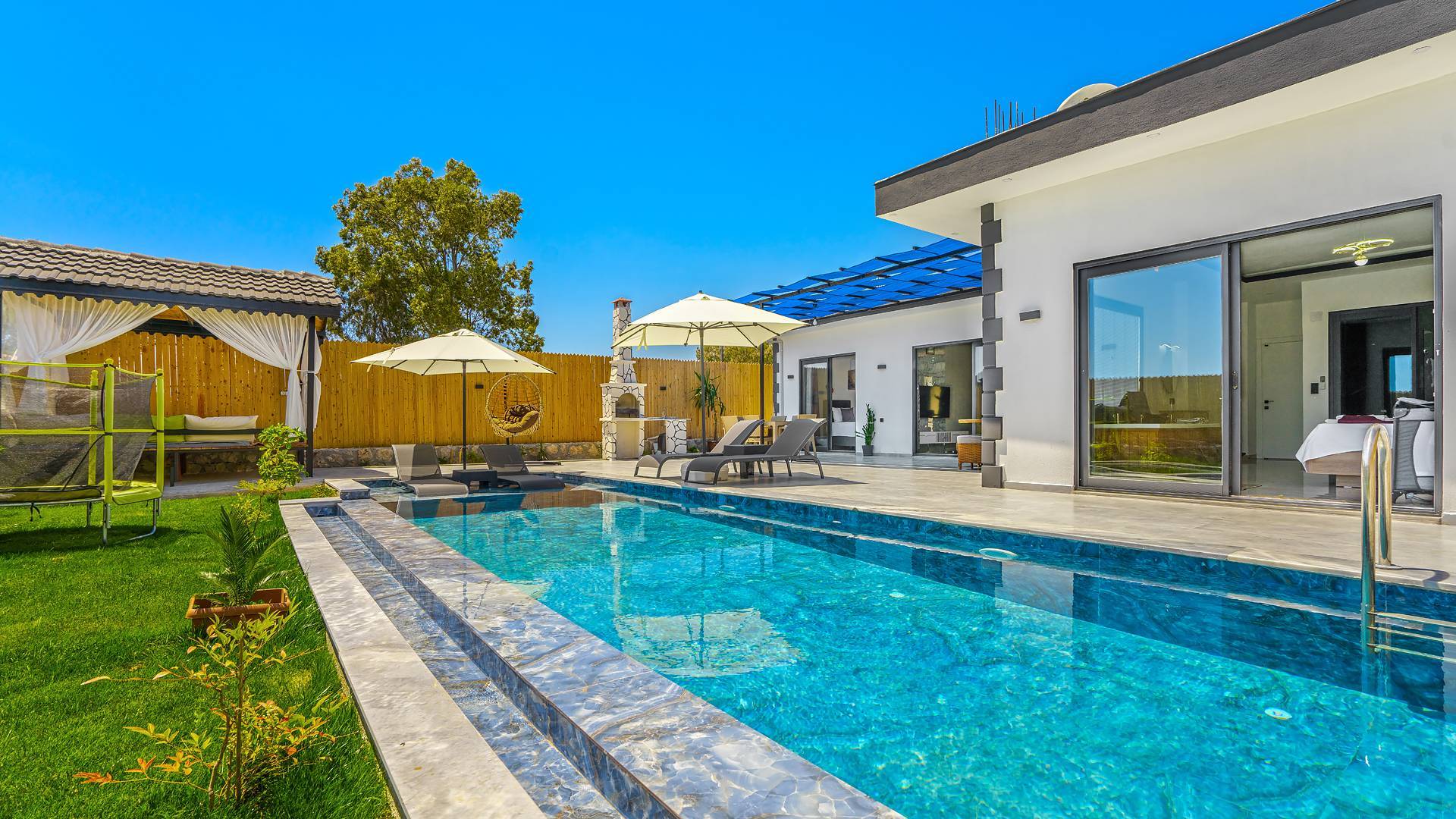 Kaş Çavdır'da Çekirdek Ailelere Uygun, Özel Havuzlu, Korunaklı Villa