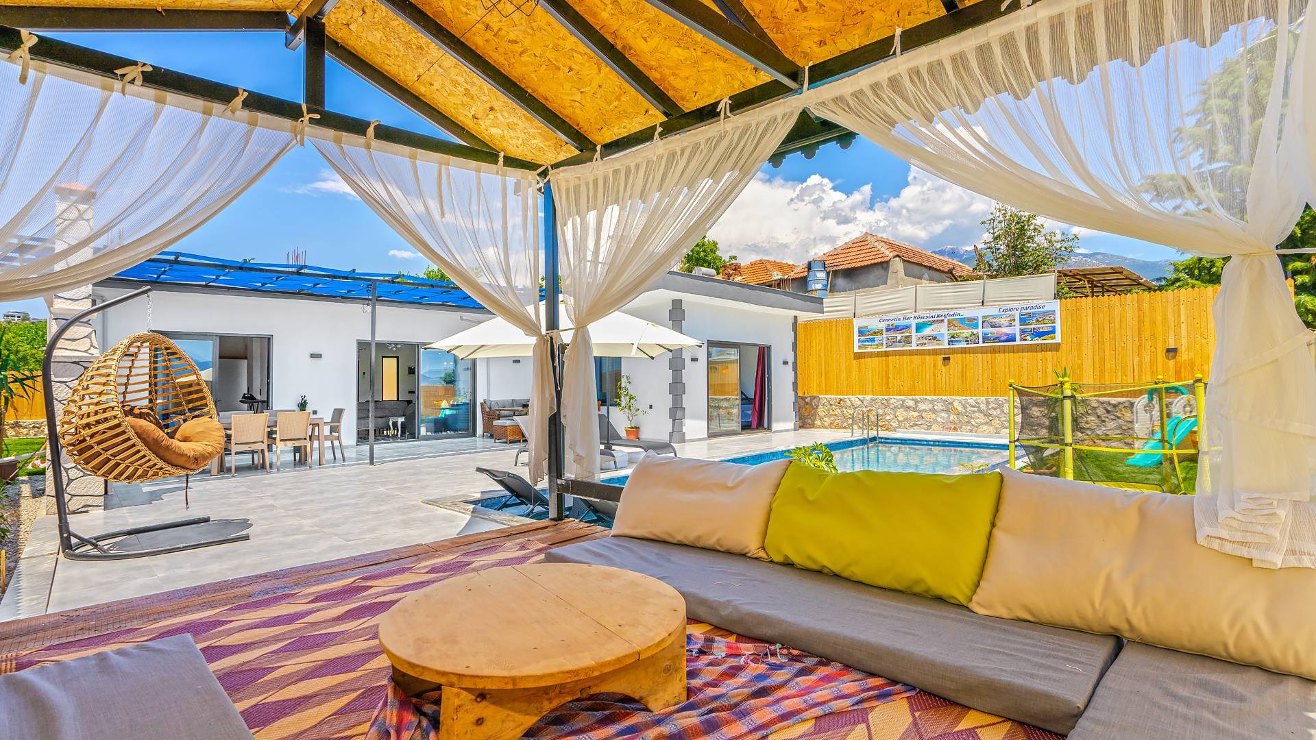 Kaş Çavdır'da Çekirdek Ailelere Uygun, Özel Havuzlu, Korunaklı Villa