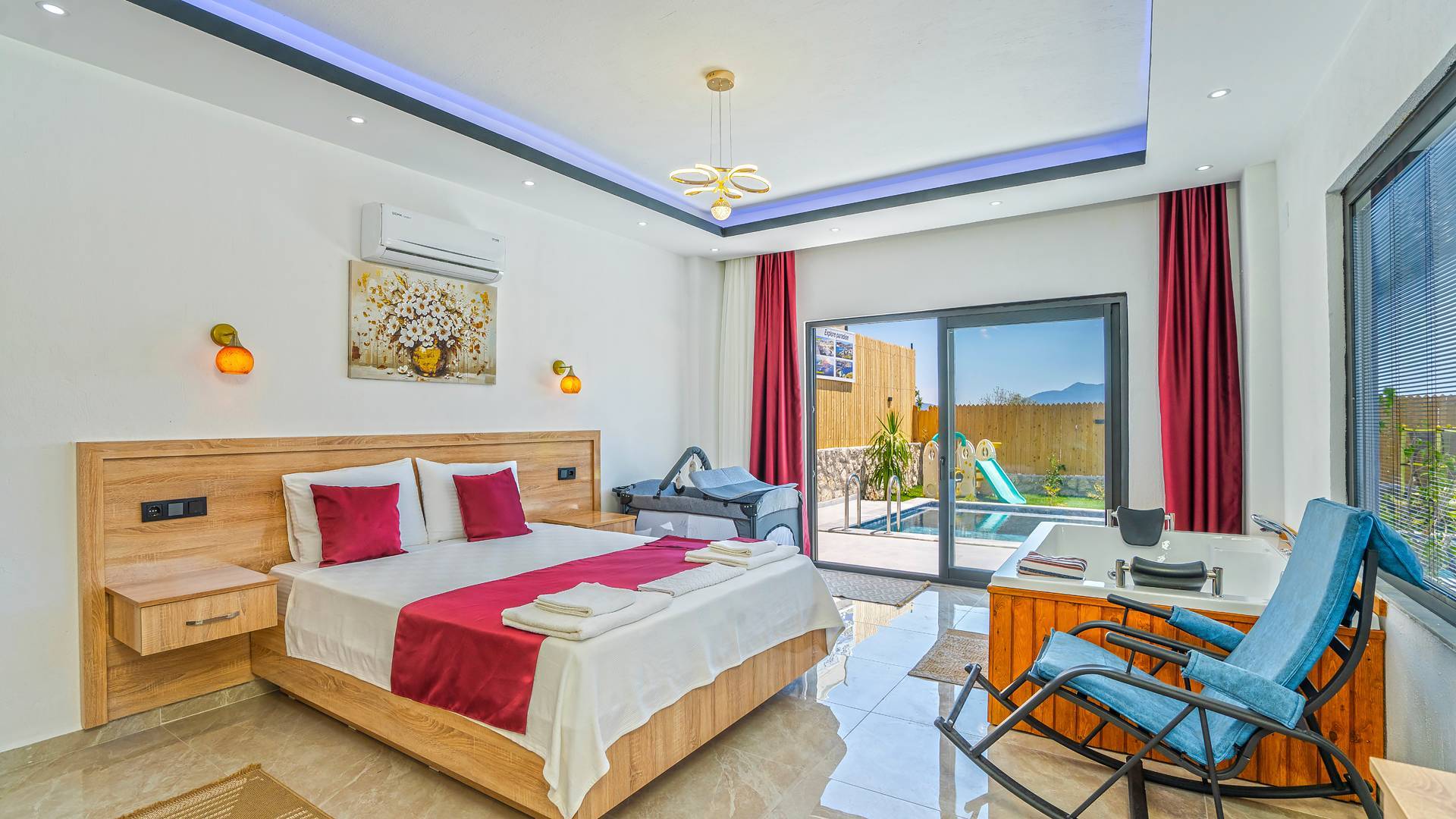 Kaş Çavdır'da Çekirdek Ailelere Uygun, Özel Havuzlu, Korunaklı Villa