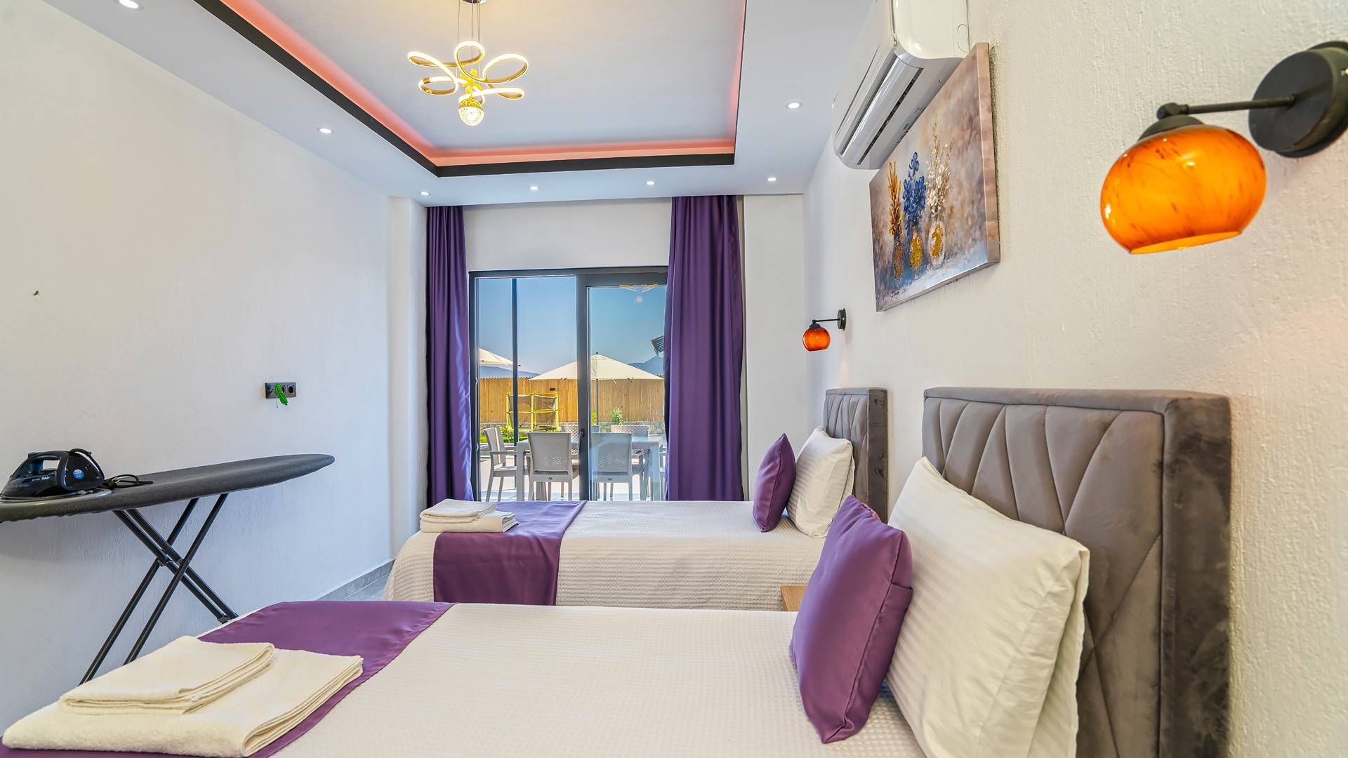 Kaş Çavdır'da Çekirdek Ailelere Uygun, Özel Havuzlu, Korunaklı Villa