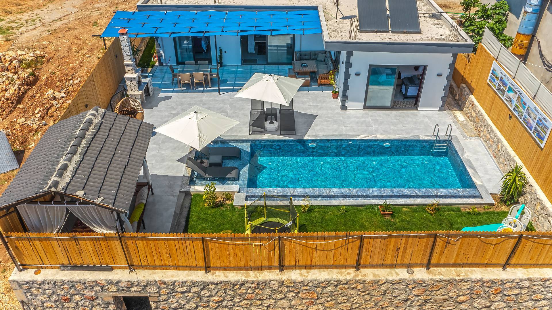 Kaş Çavdır'da Çekirdek Ailelere Uygun, Özel Havuzlu, Korunaklı Villa