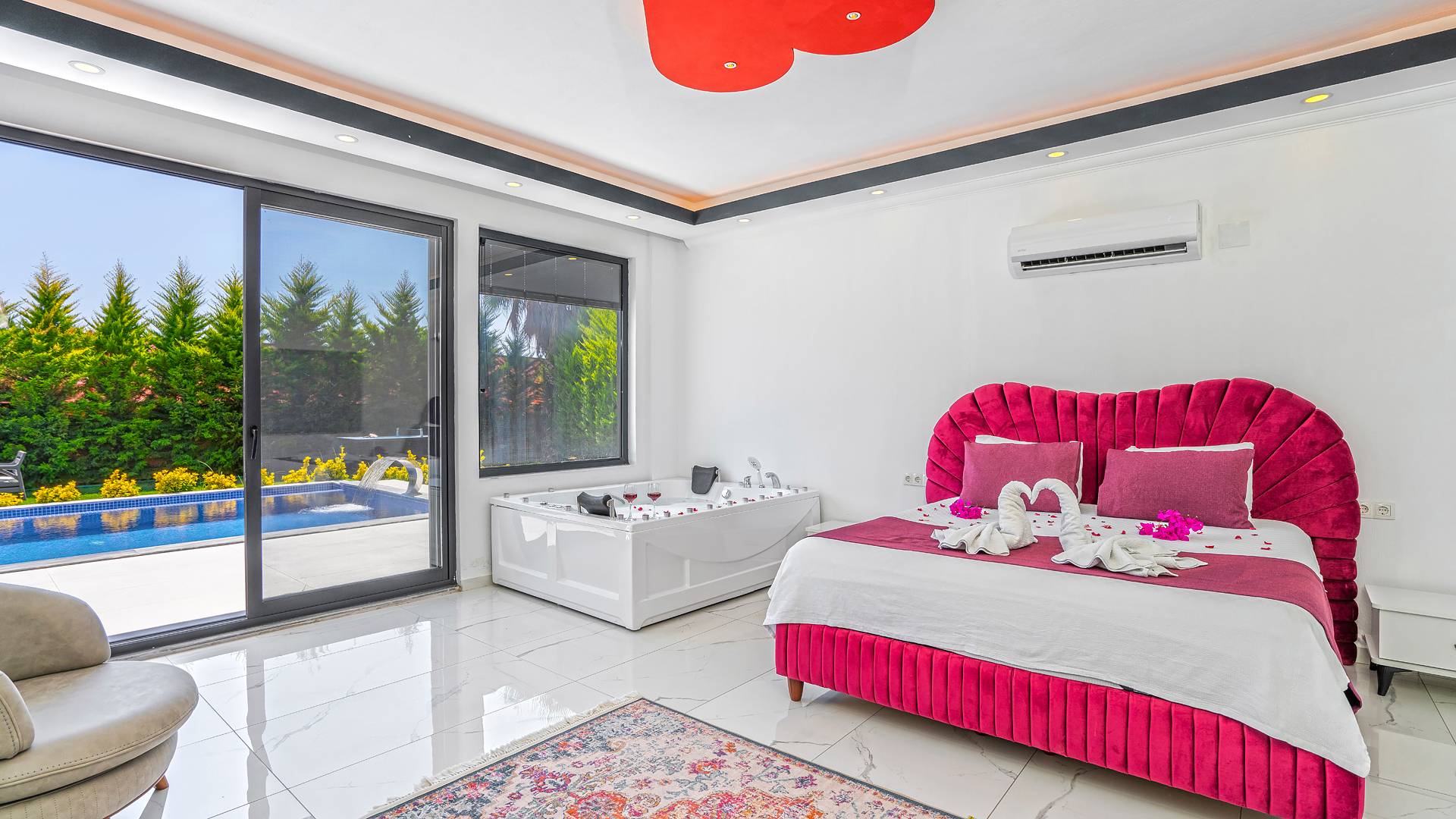 Kaş Çavdır'da Doğa İçersinde, Özel Havuzlu, Konforlu Villa