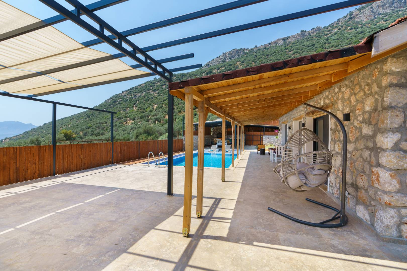 Kaş Çavdır'da Doğa İle İç İçe, Özel Havuzlu, Balayı Villası