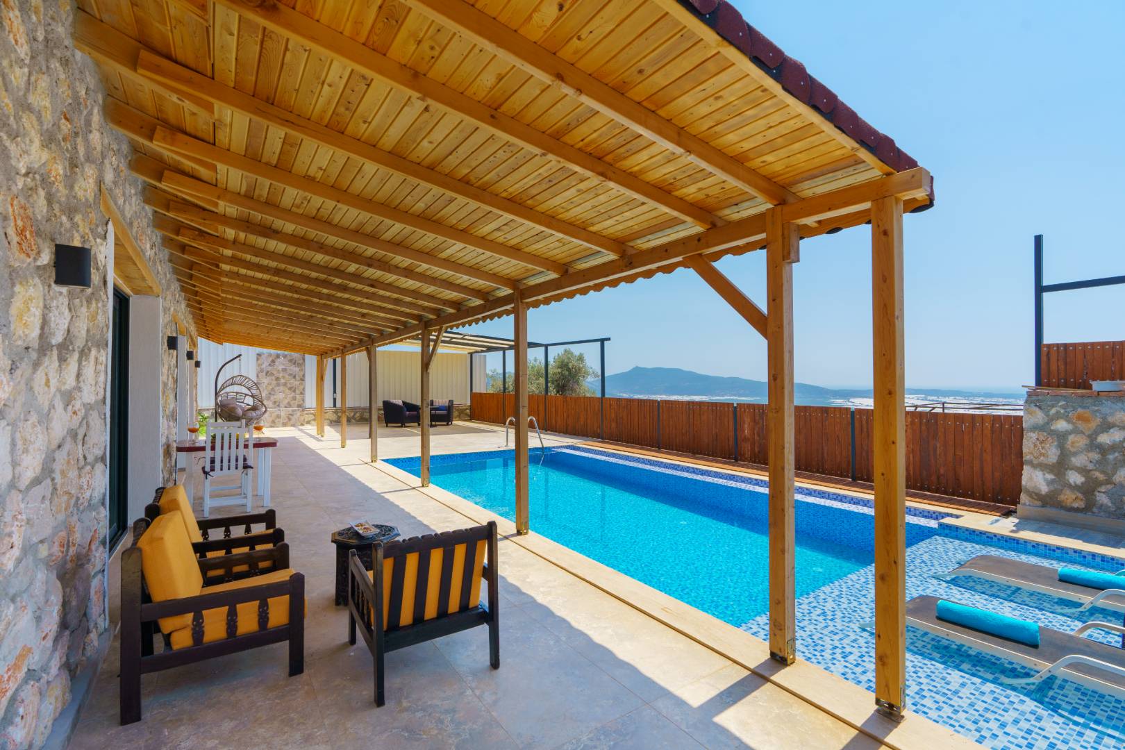 Kaş Çavdır'da Doğa İle İç İçe, Özel Havuzlu, Balayı Villası