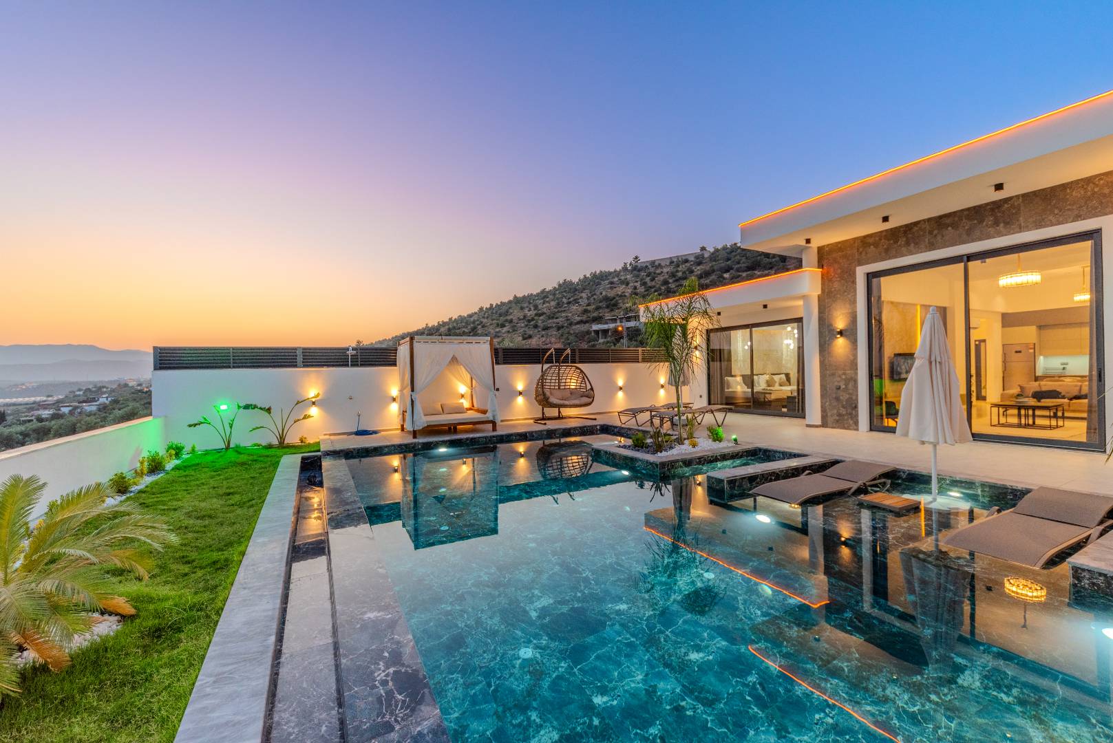 Kaş Çavdır'da Geniş Bahçeli, Özel Havuzlu, Saunalı Villa 46059 — 7