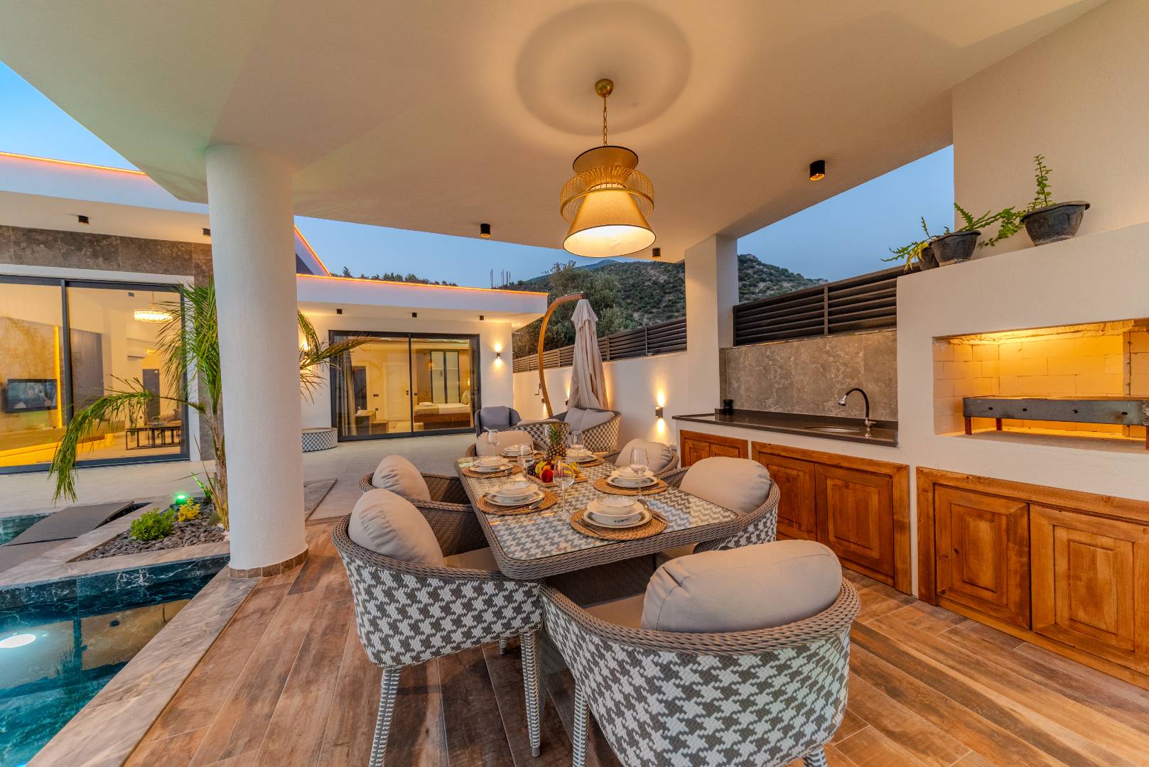 Kaş Çavdır'da Geniş Bahçeli, Özel Havuzlu, Saunalı Villa 46059 — 9