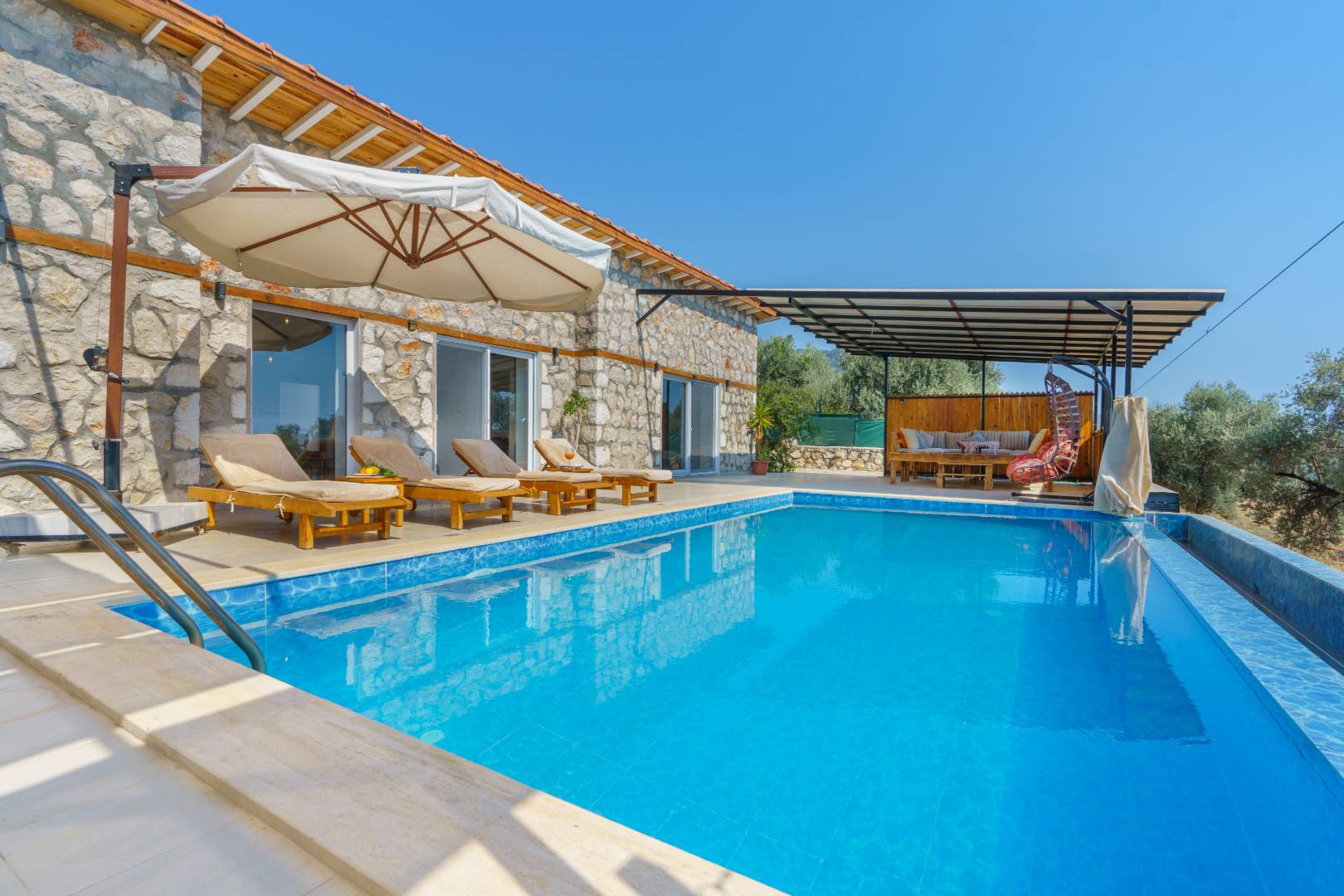 Kaş Çavdır'da Huzurlu Doğada, Özel Havuzlu, 2+1 Villa