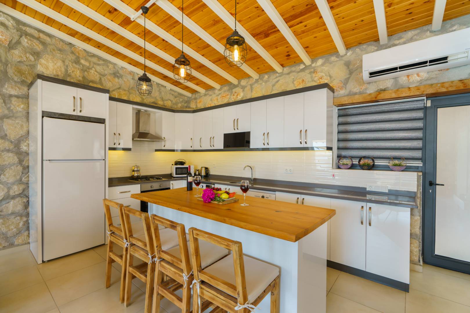 Kaş Çavdır'da Huzurlu Doğada, Özel Havuzlu, 2+1 Villa