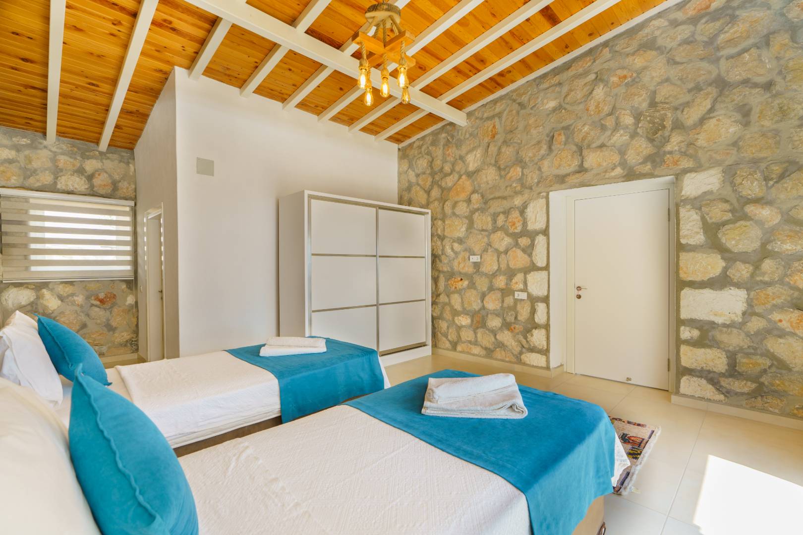 Kaş Çavdır'da Huzurlu Doğada, Özel Havuzlu, 2+1 Villa