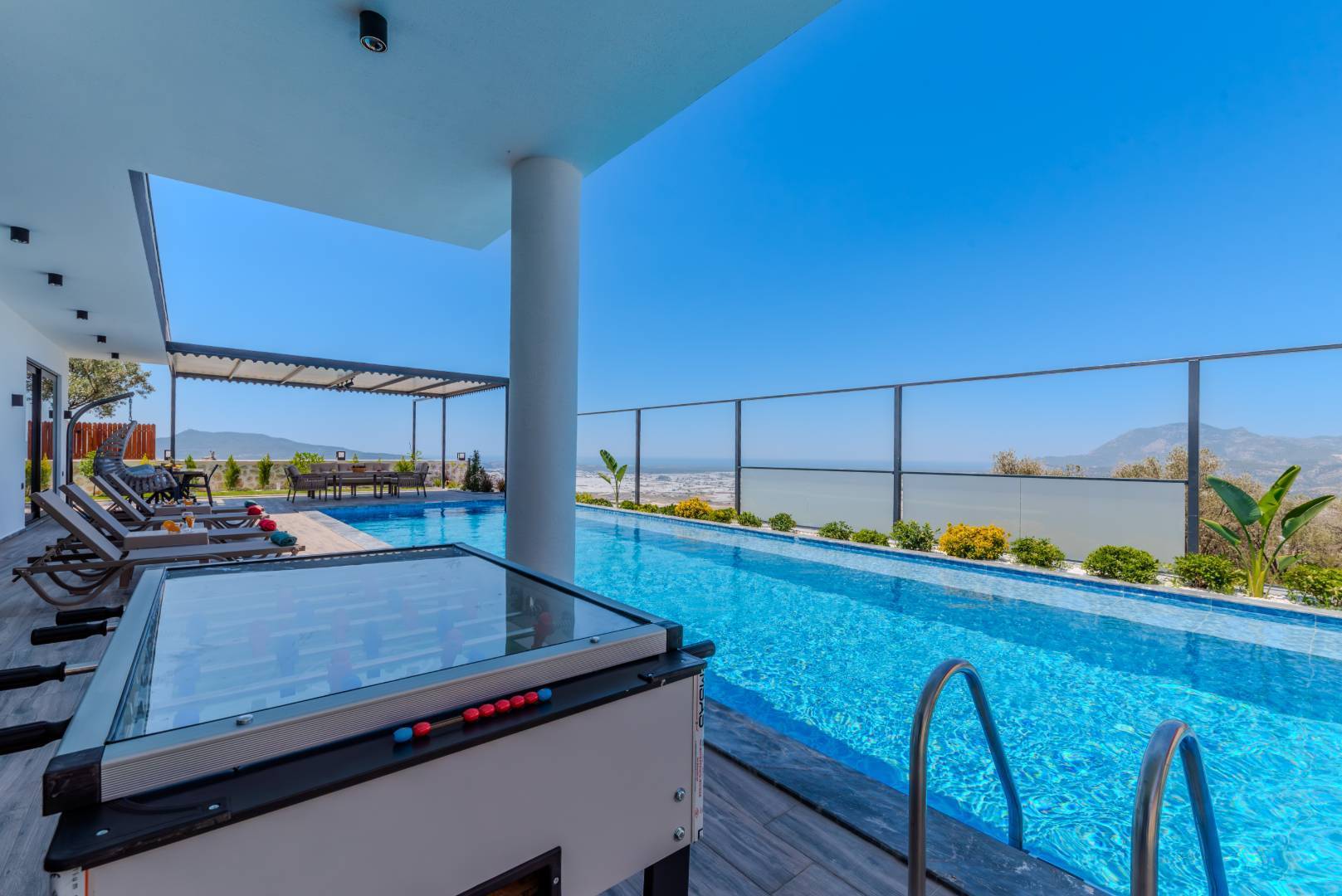 Kaş Çavdır'da Muhteşem Doğa Manzaralı, Özel Havuzlu, Jakuzili, 3+1 Villa