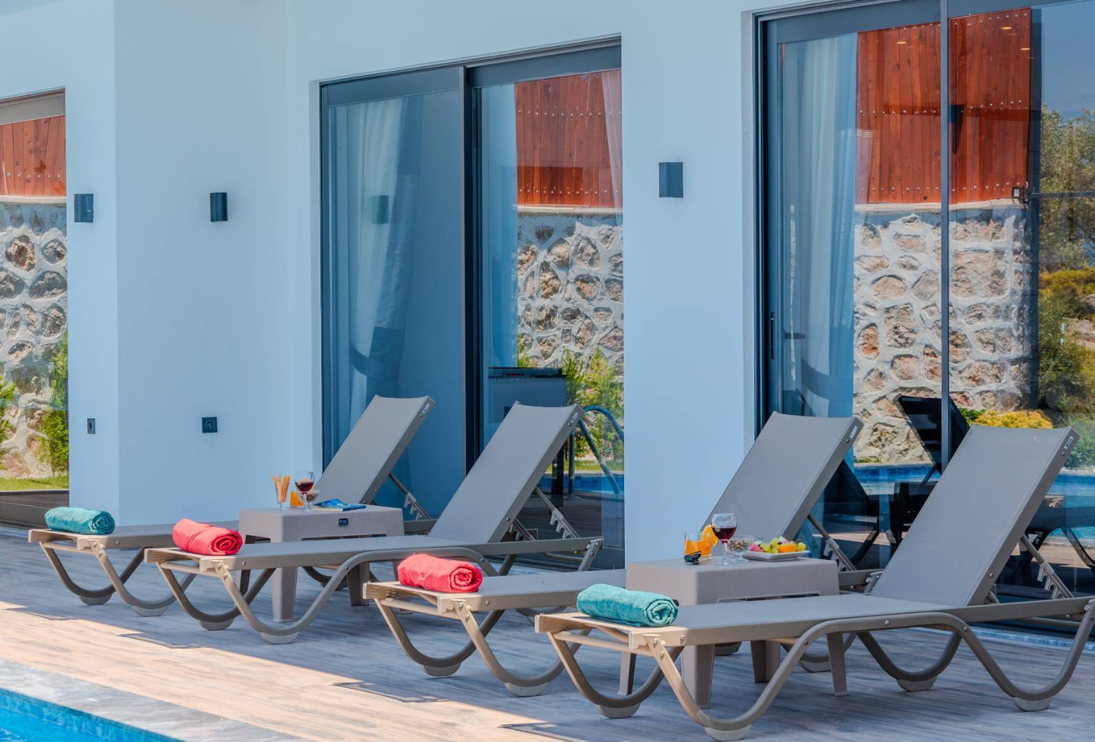 Kaş Çavdır'da Muhteşem Doğa Manzaralı, Özel Havuzlu, Jakuzili, 3+1 Villa