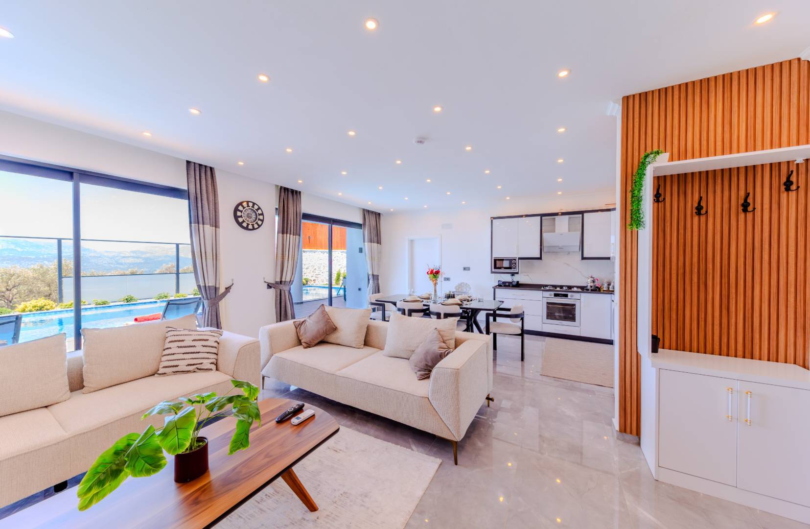 Kaş Çavdır'da Muhteşem Doğa Manzaralı, Özel Havuzlu, Jakuzili, 3+1 Villa