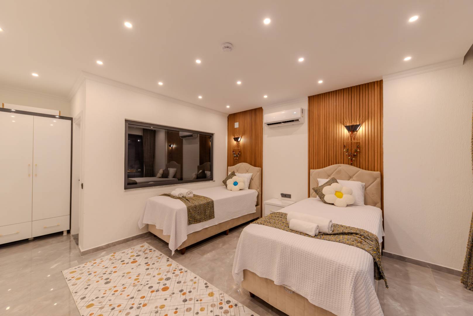 Kaş Çavdır'da Panoramik Doğa Manzaralı, Özel Havuzlu, Jakuzili, Lüks Villa