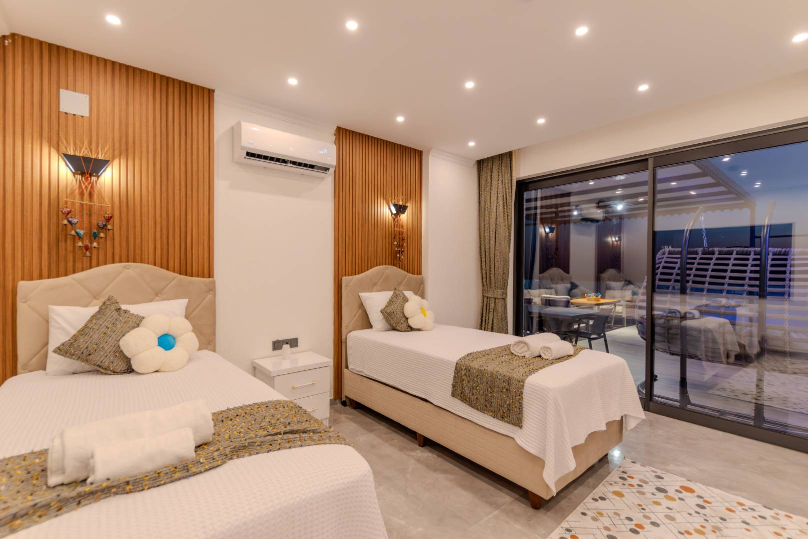 Kaş Çavdır'da Panoramik Doğa Manzaralı, Özel Havuzlu, Jakuzili, Lüks Villa