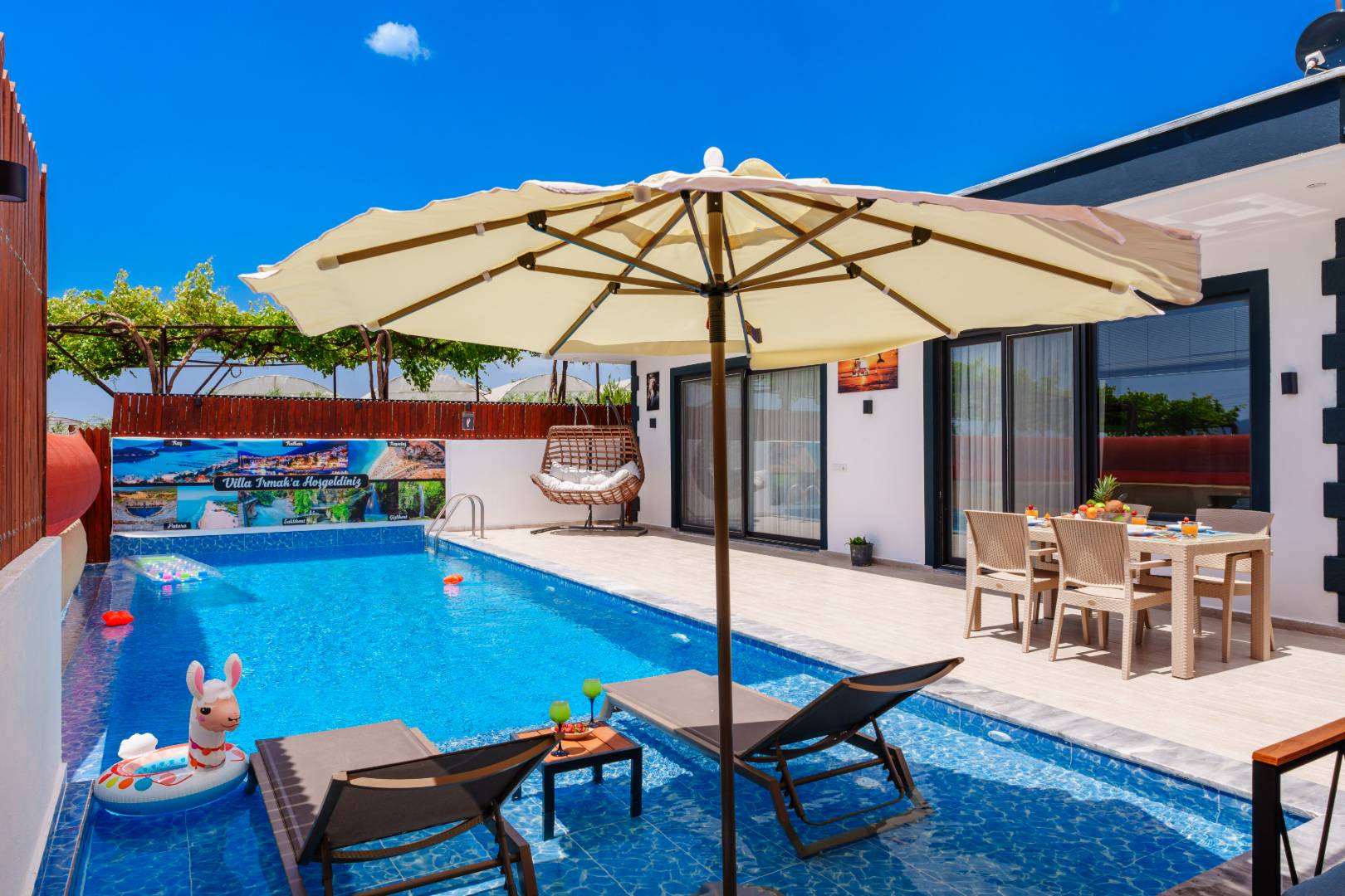 Kaş Çavdır'da Sakin Konumda, Özel Havuzlu, 1+1 Villa