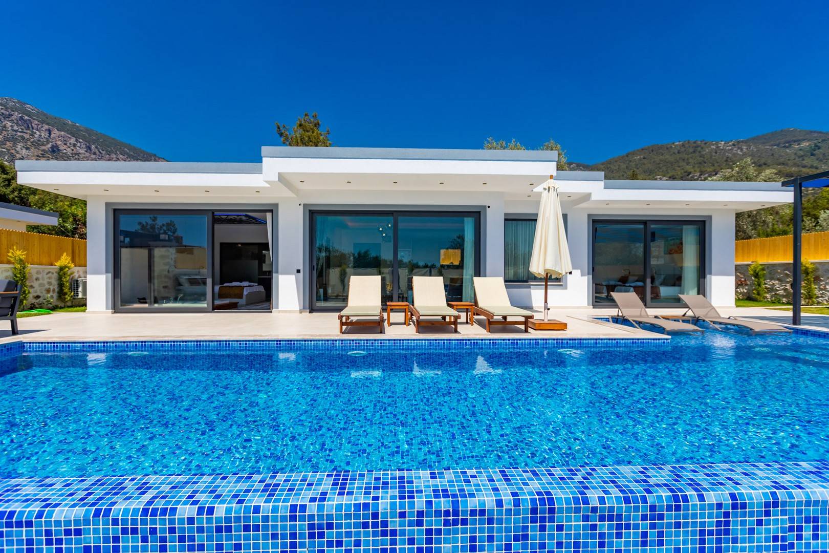 Kaş Çavdır'da Sakin Konumda, Özel Havuzlu, 5 Kişilik Villa 46086 — 2
