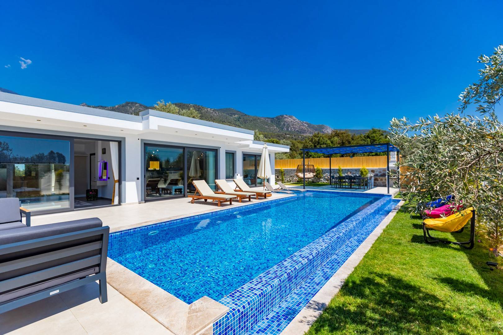 Kaş Çavdır'da Sakin Konumda, Özel Havuzlu, 5 Kişilik Villa 46086 — 3