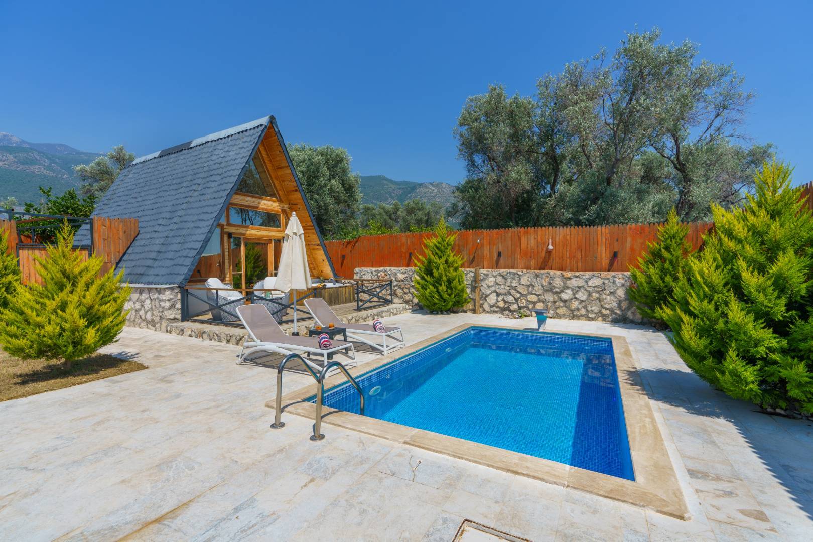 Kaş Çayköy'de Benzersiz Doğada, Özel Havuzlu, Jakuzili Bungalov 45780