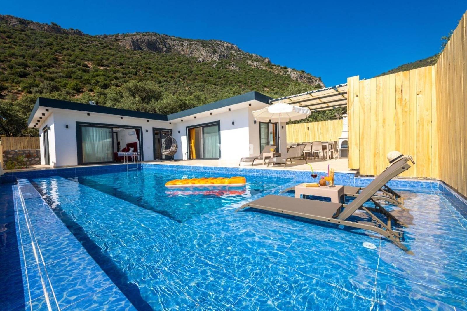 Kaş Çayköy'de Huzurlu Doğa İçerisinde, Özel Havuzlu, 5 Kişilik Villa 45958