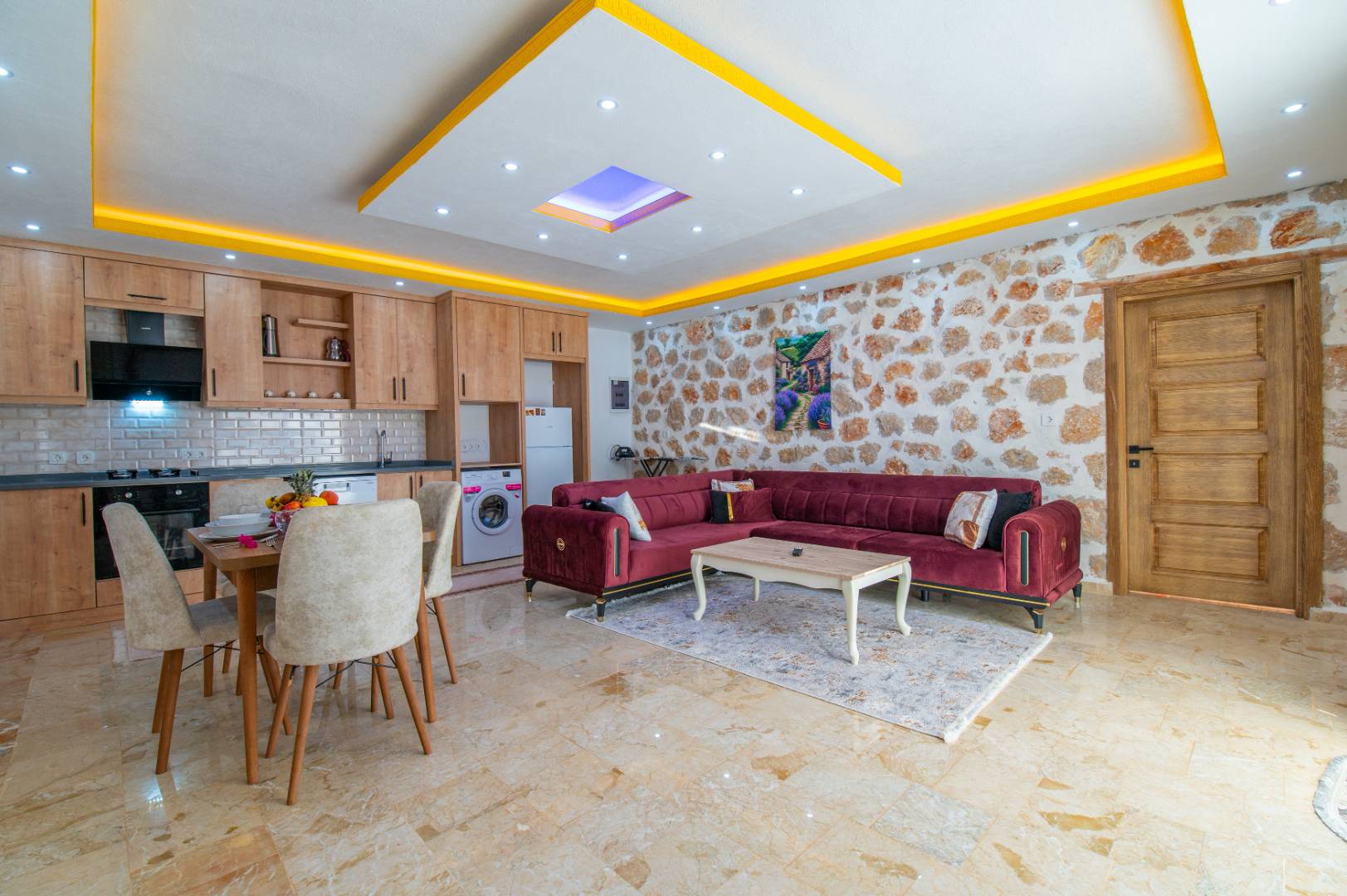 Kaş Üzümlü'de Huzurlu Doğa İçerisinde, Özel Havuzlu, Balayı Villası
