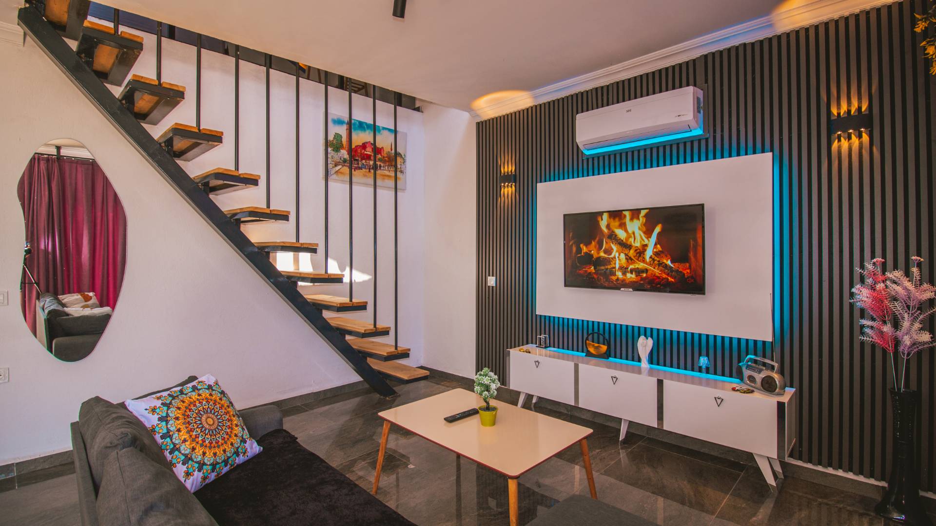 Kaş Çayköy'de Yemyeşil Doğada, Özel Havuzlu, Korunaklı Villa